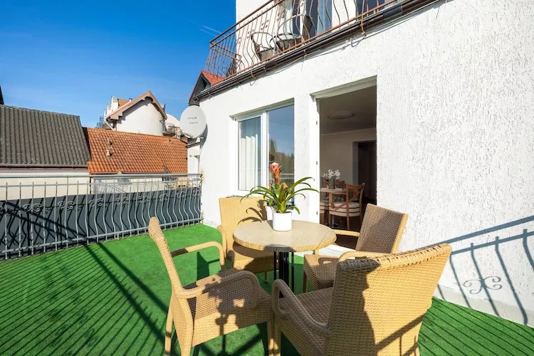 Studio wakacyjne nr 1 dla 4 osób ze śniadaniami Rewal-Terrassenbalkon