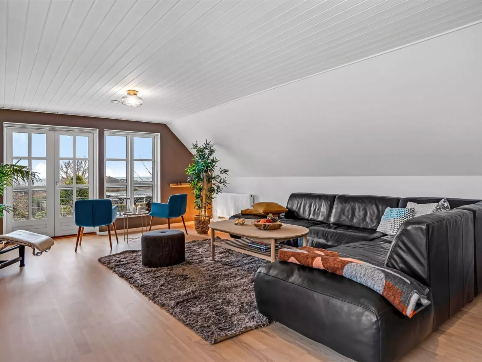 "Brune" - 330m from the sea-Drinnen