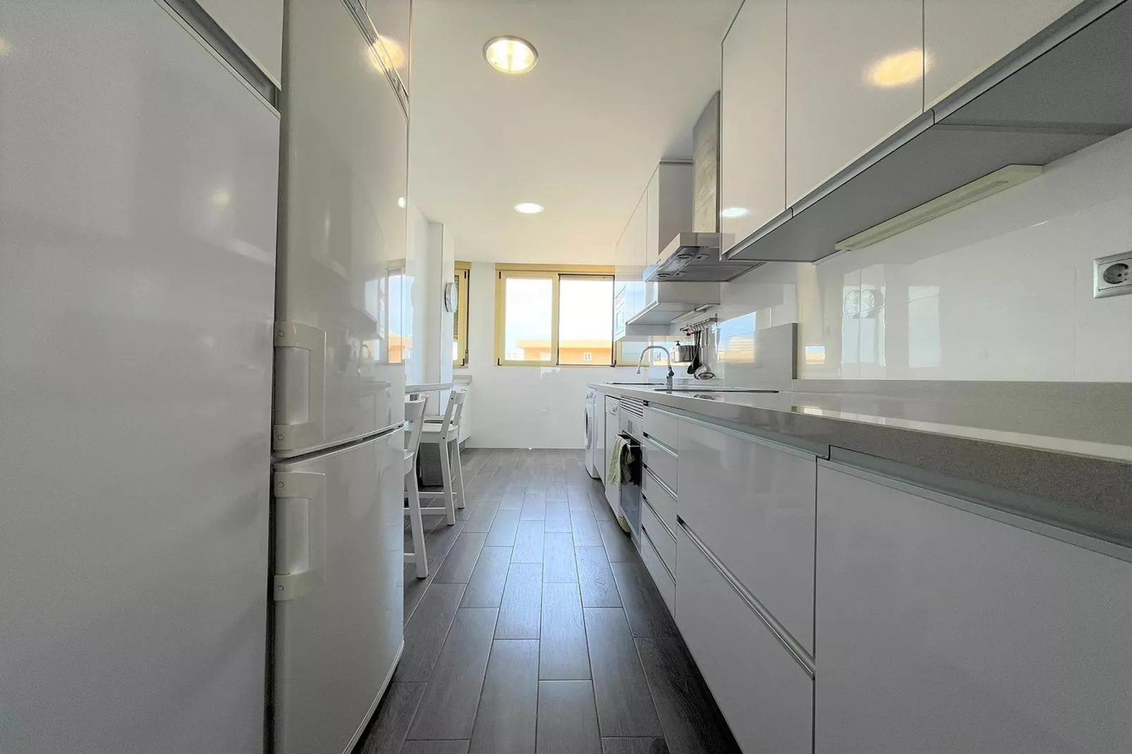 Apartamento con piscina frente al mar en La Manga del Mar Menor-Cuisine