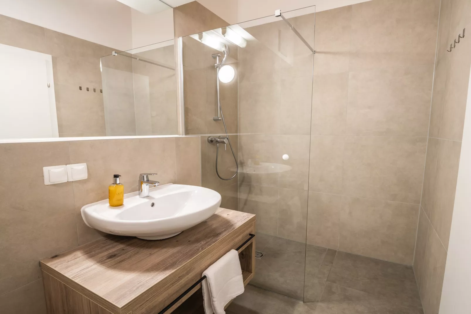 Alpenstyle Resort Fieberbrunn  FB3P-Bathroom