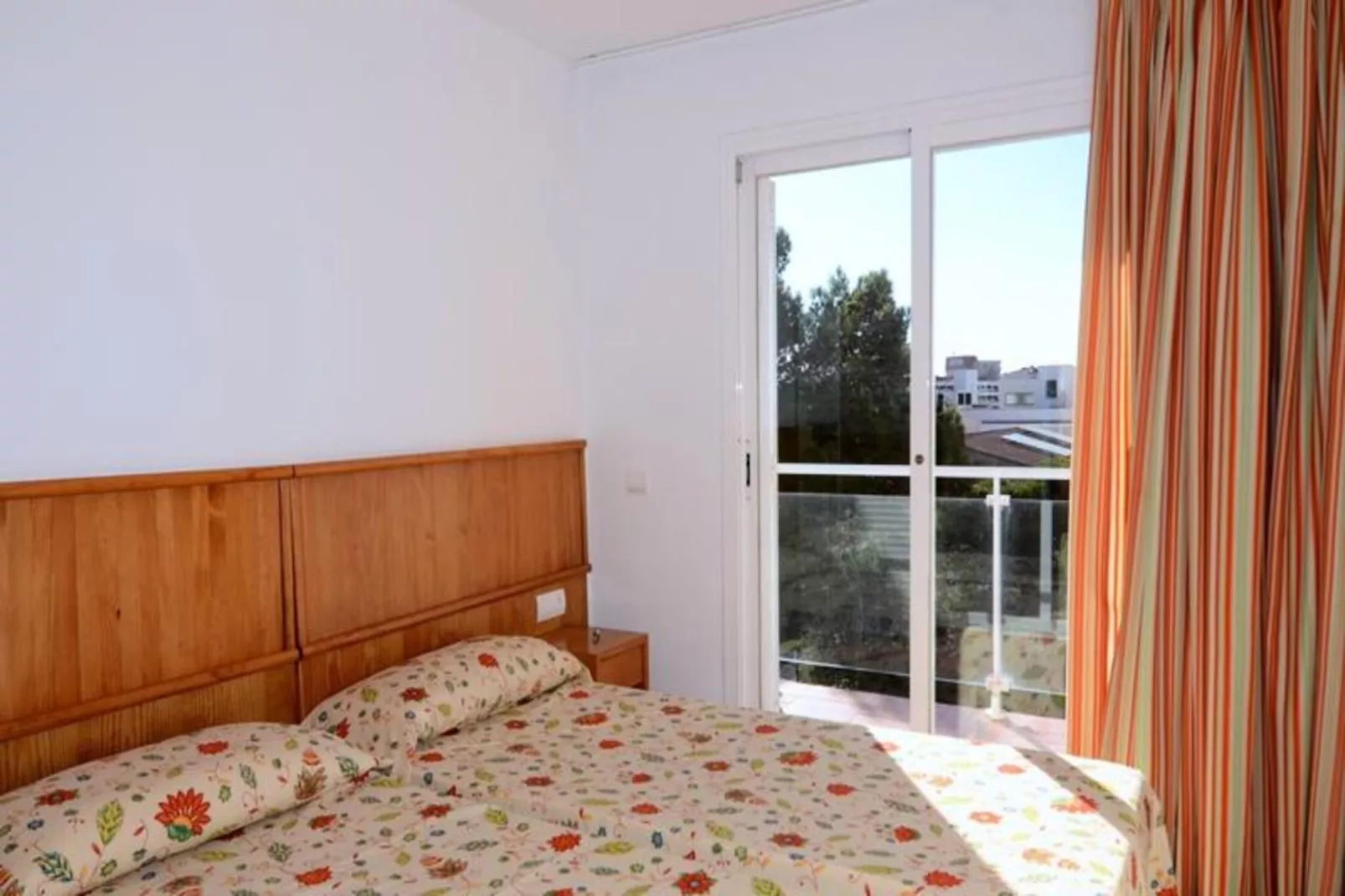 Appartements à L'Estartit-Außenbereich Sommer