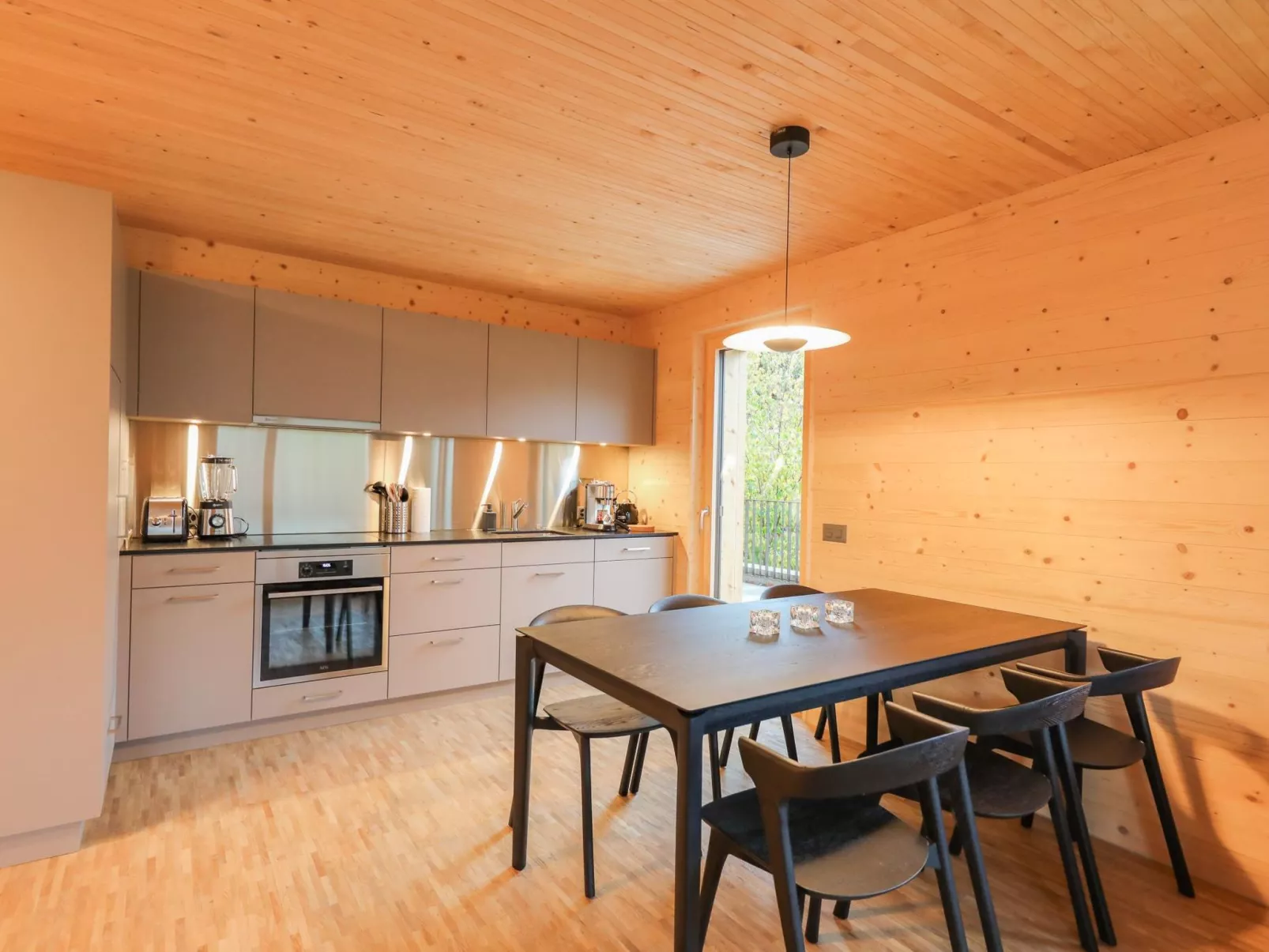 Brunnhorn EG Nordost-Inside