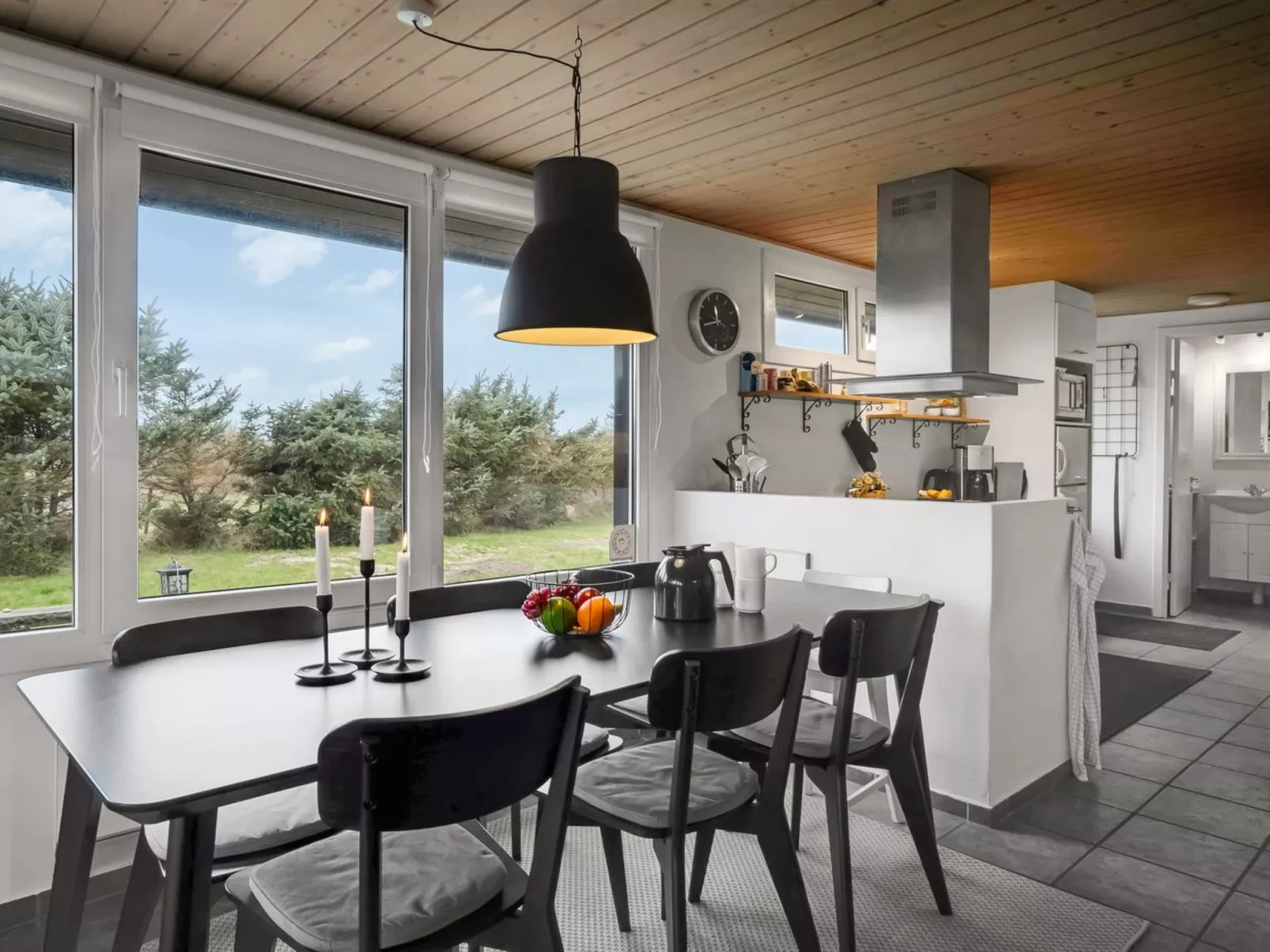 "Erblin" - 400m from the sea-Inside
