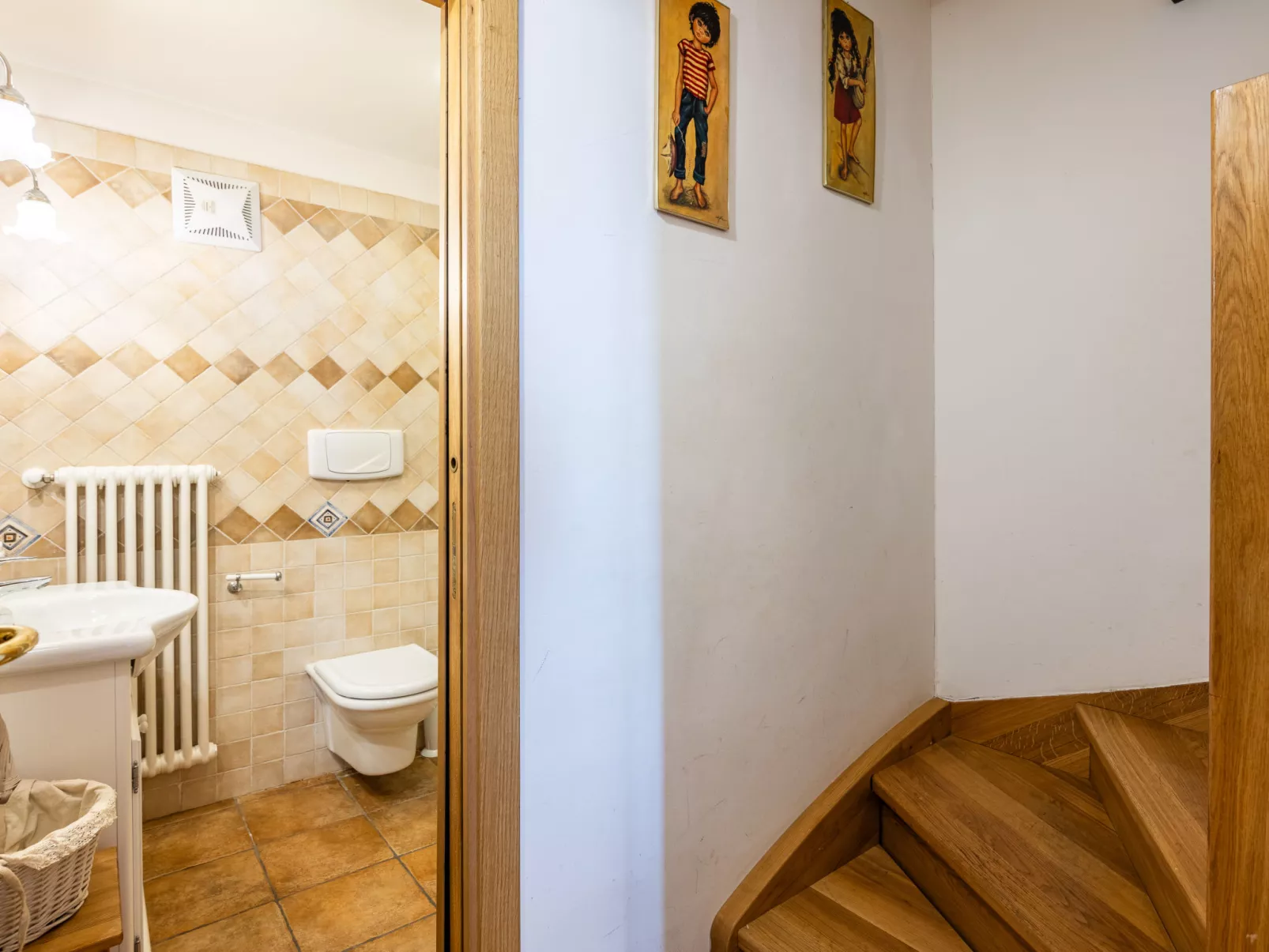 Cesa degli Abeti-Inside