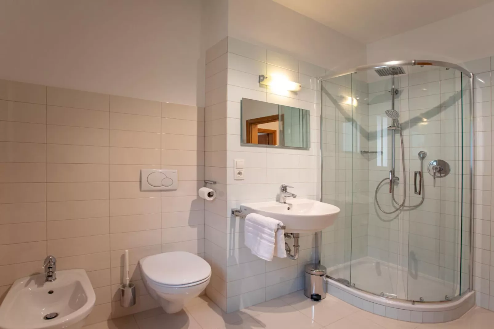 498211-Bathroom