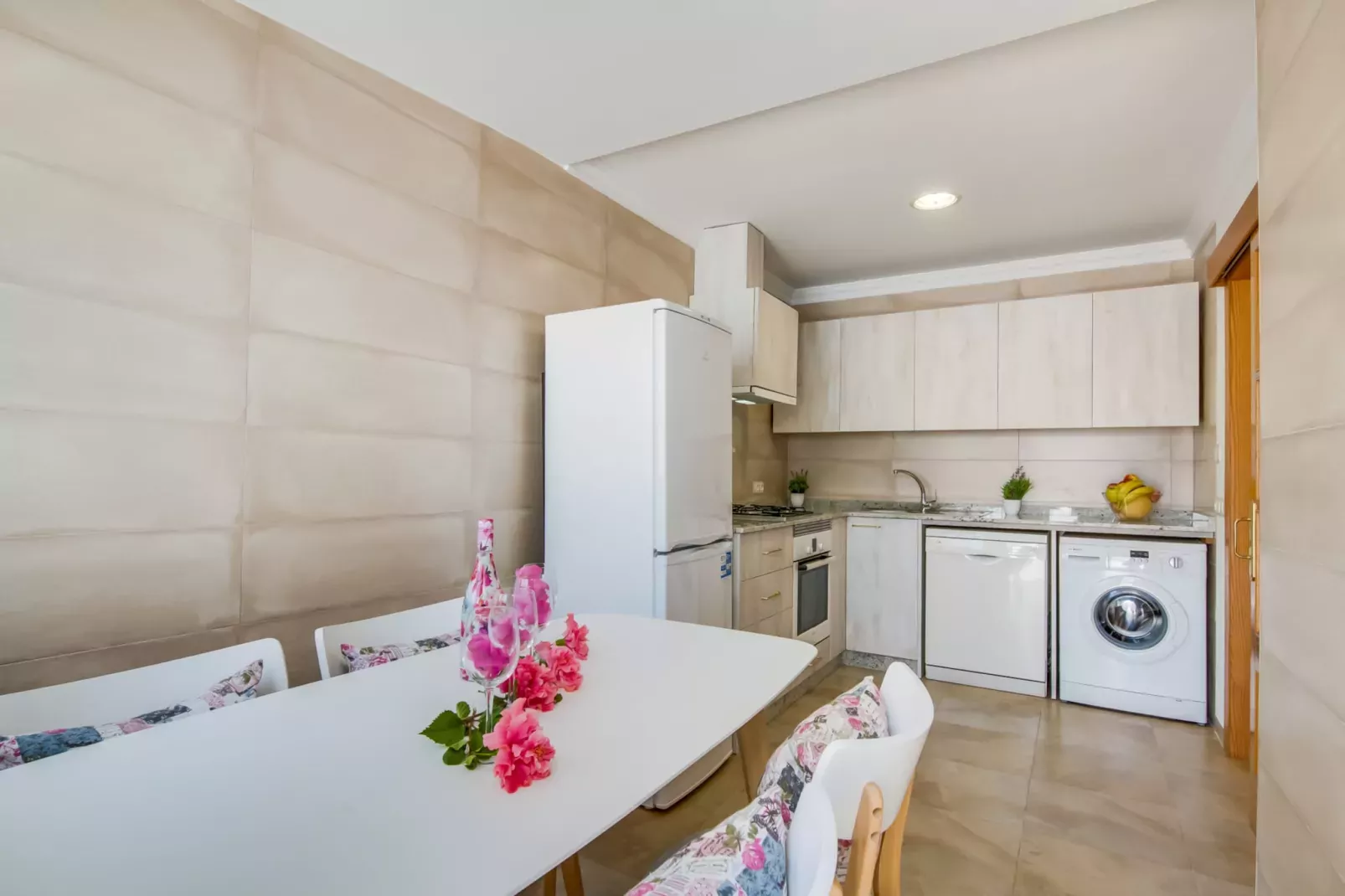 Adelfa-Kitchen