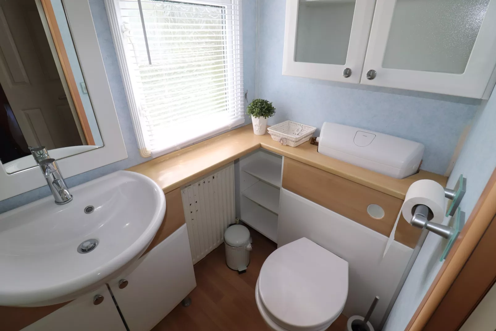 VT 66-Bathroom