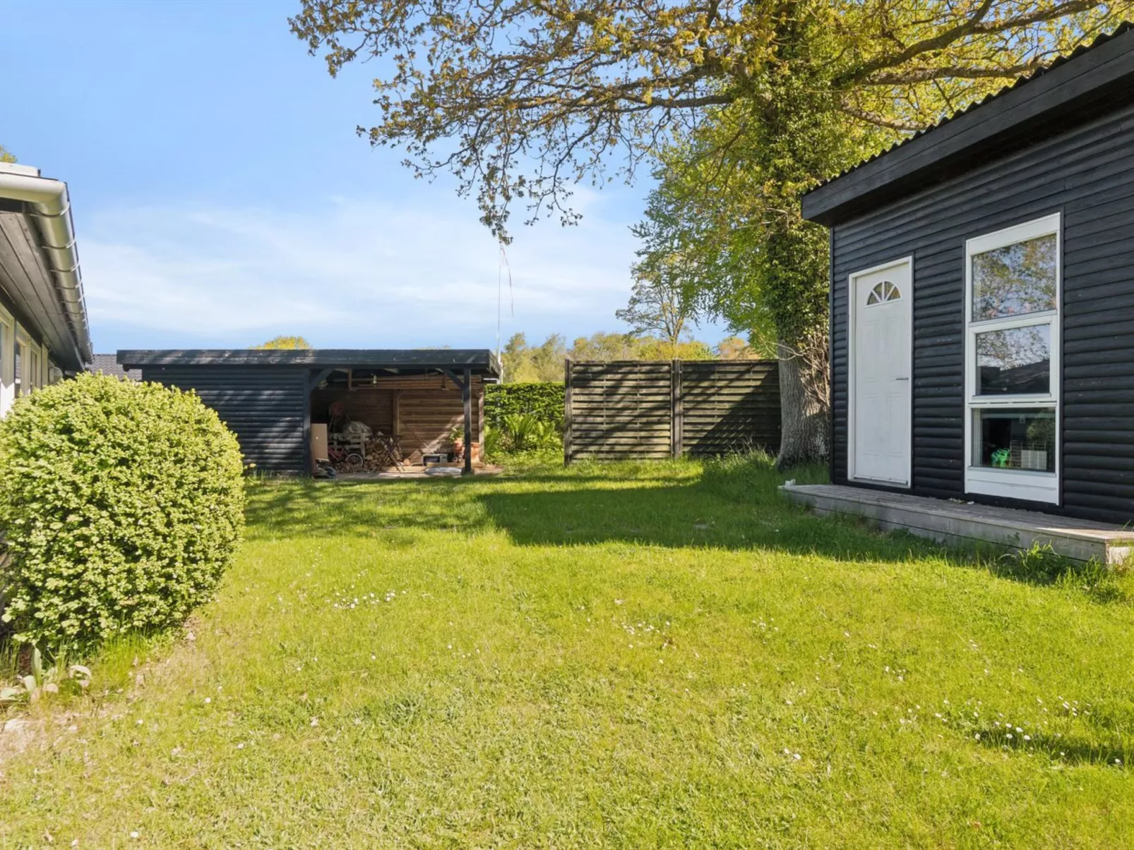 "Todor" - 400m from the sea-Draußen
