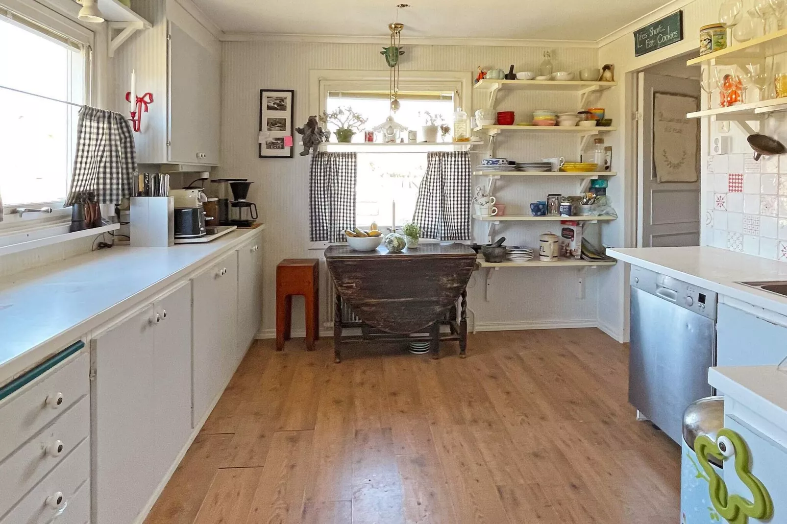8 person holiday home in KLÖVEDAL-By Traum-Indoor