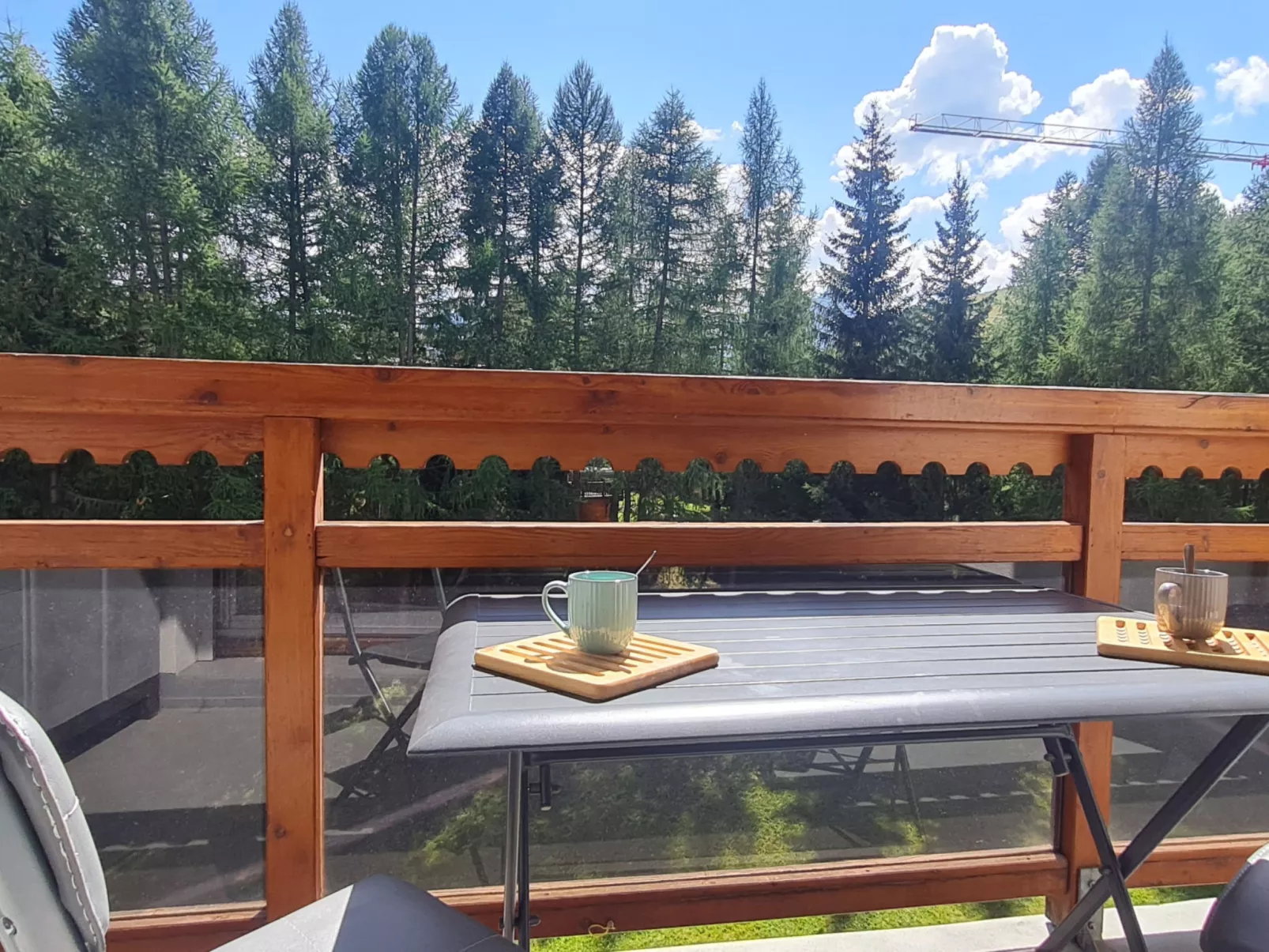 Montana 1-Outside