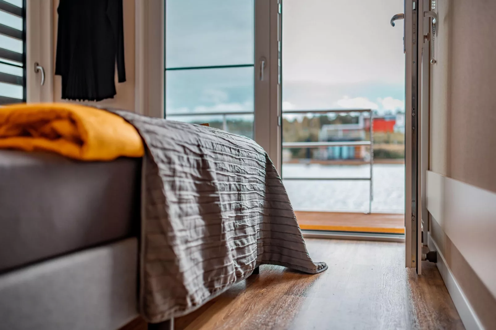 Hausboot am Bärwalder See-Schlafzimmer