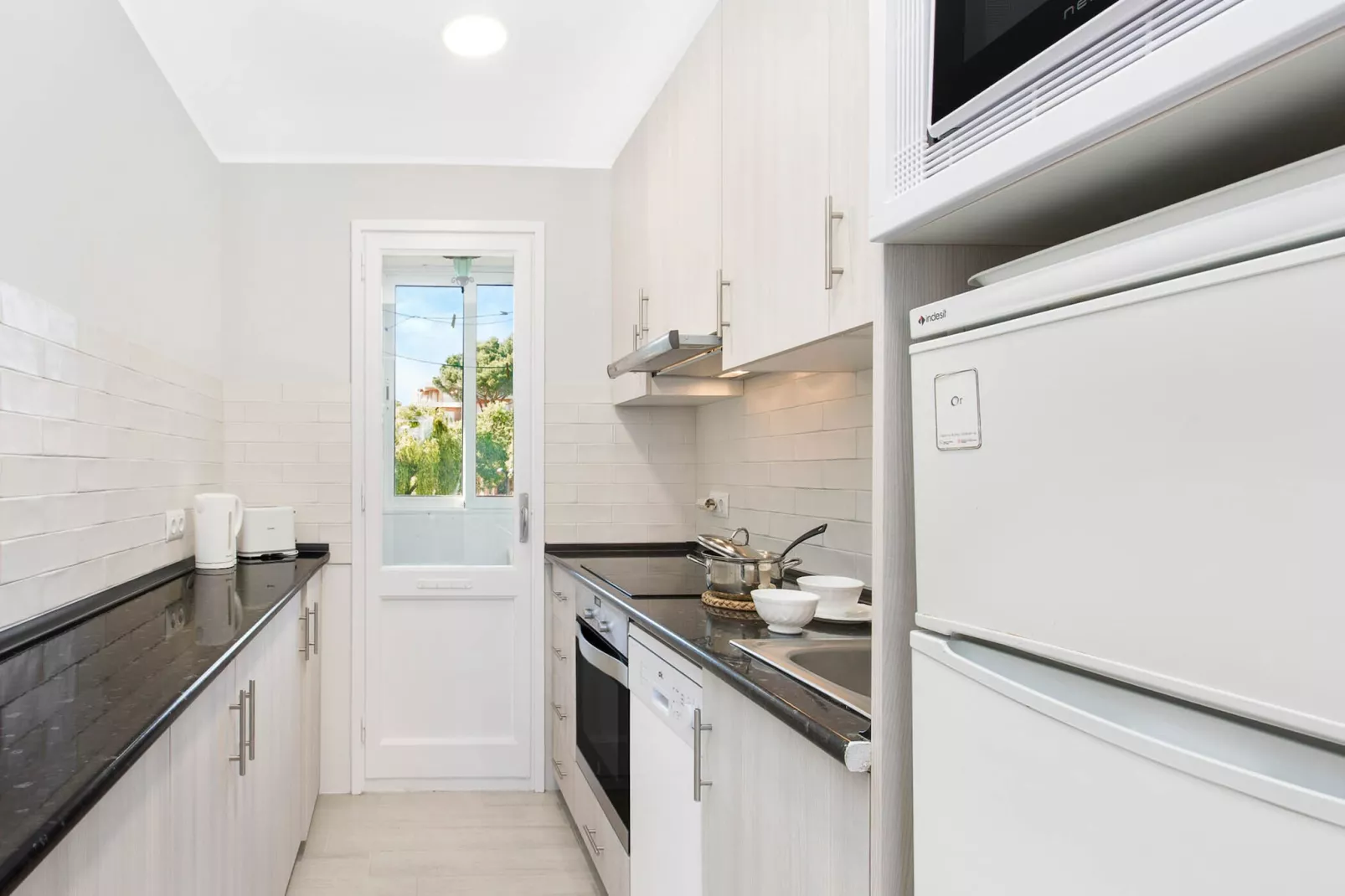 Canadell 1-Kitchen
