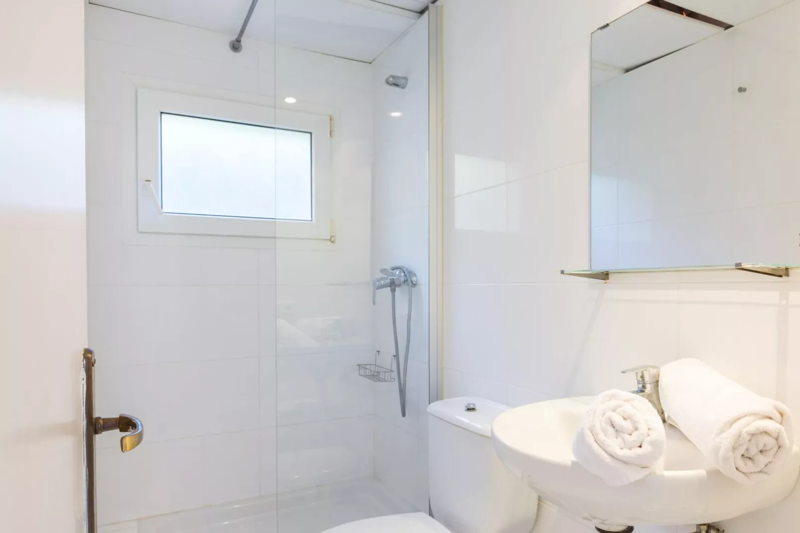 Ancora 12-Badezimmer
