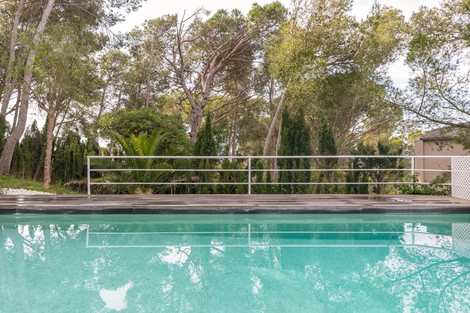 Ferran-Pool