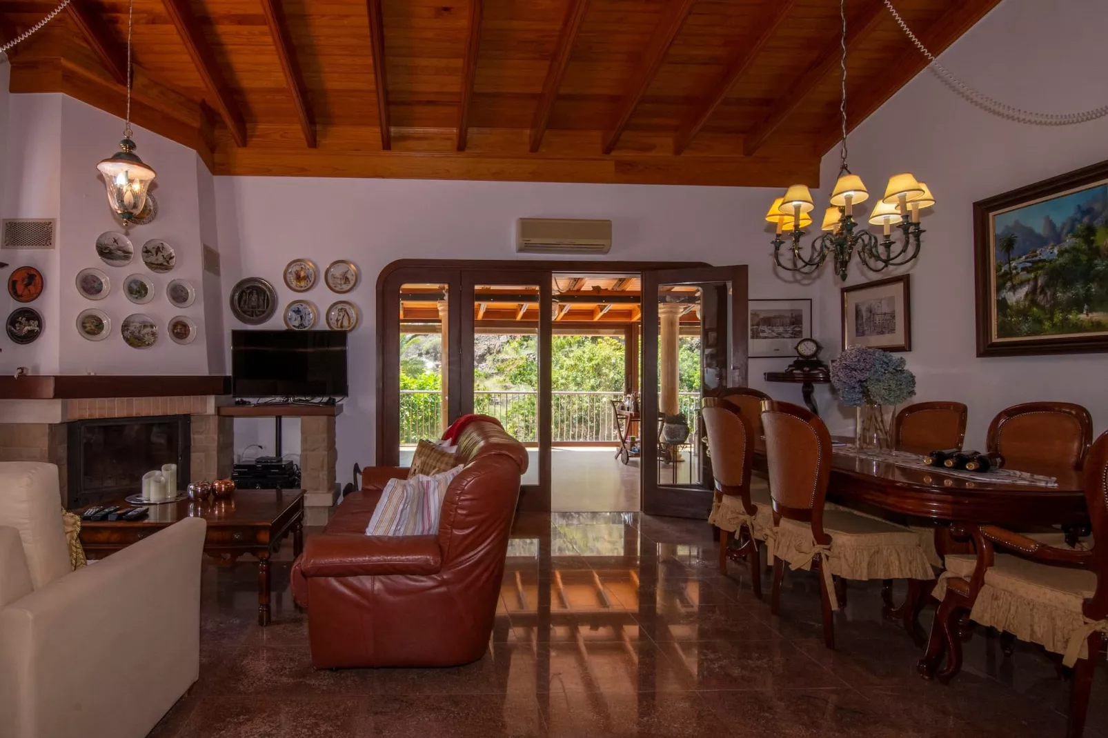 GC0280 Villa Carmen-Living room