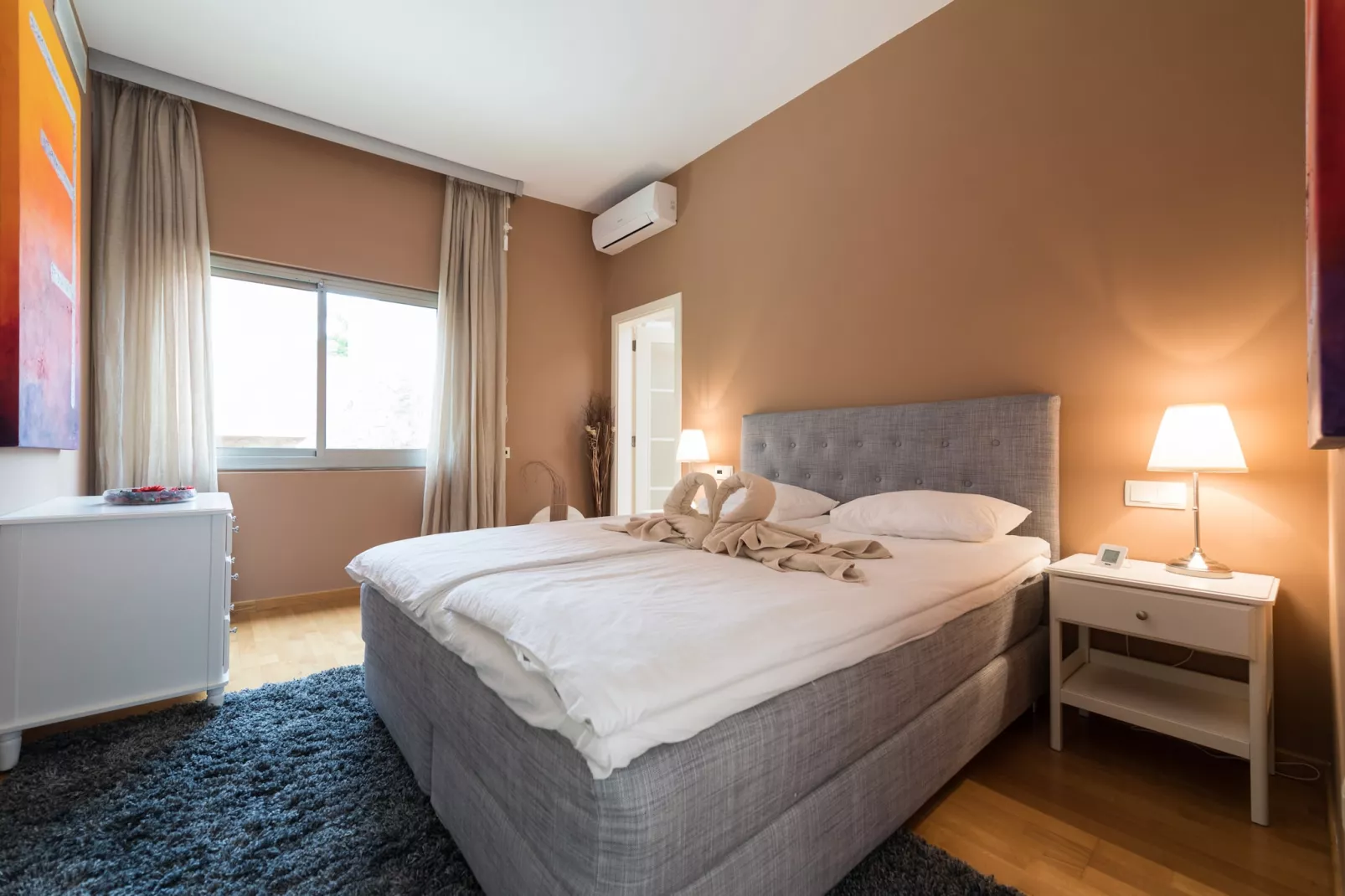 V11-Schlafzimmer