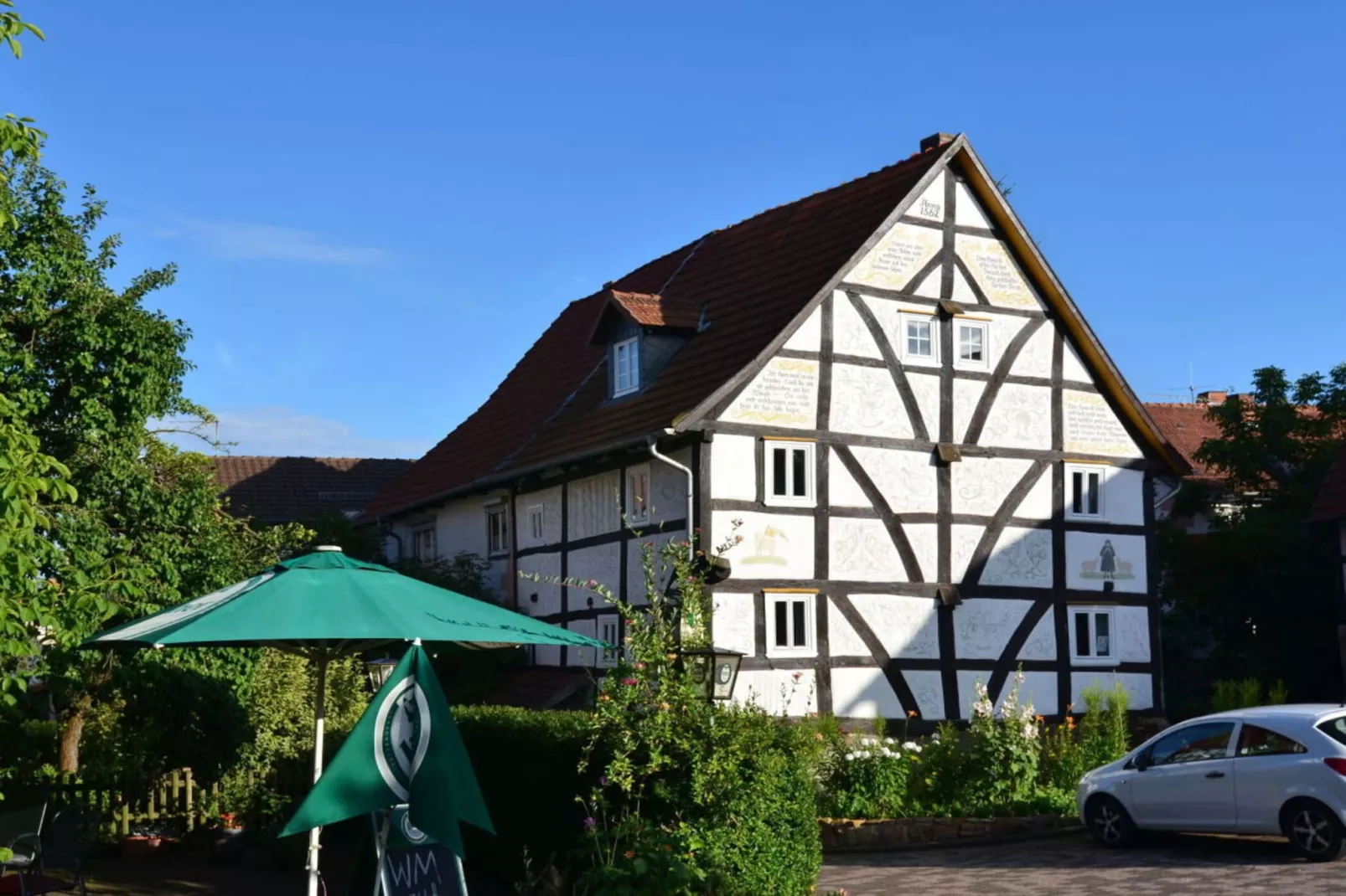 151576-Außenbereich Sommer