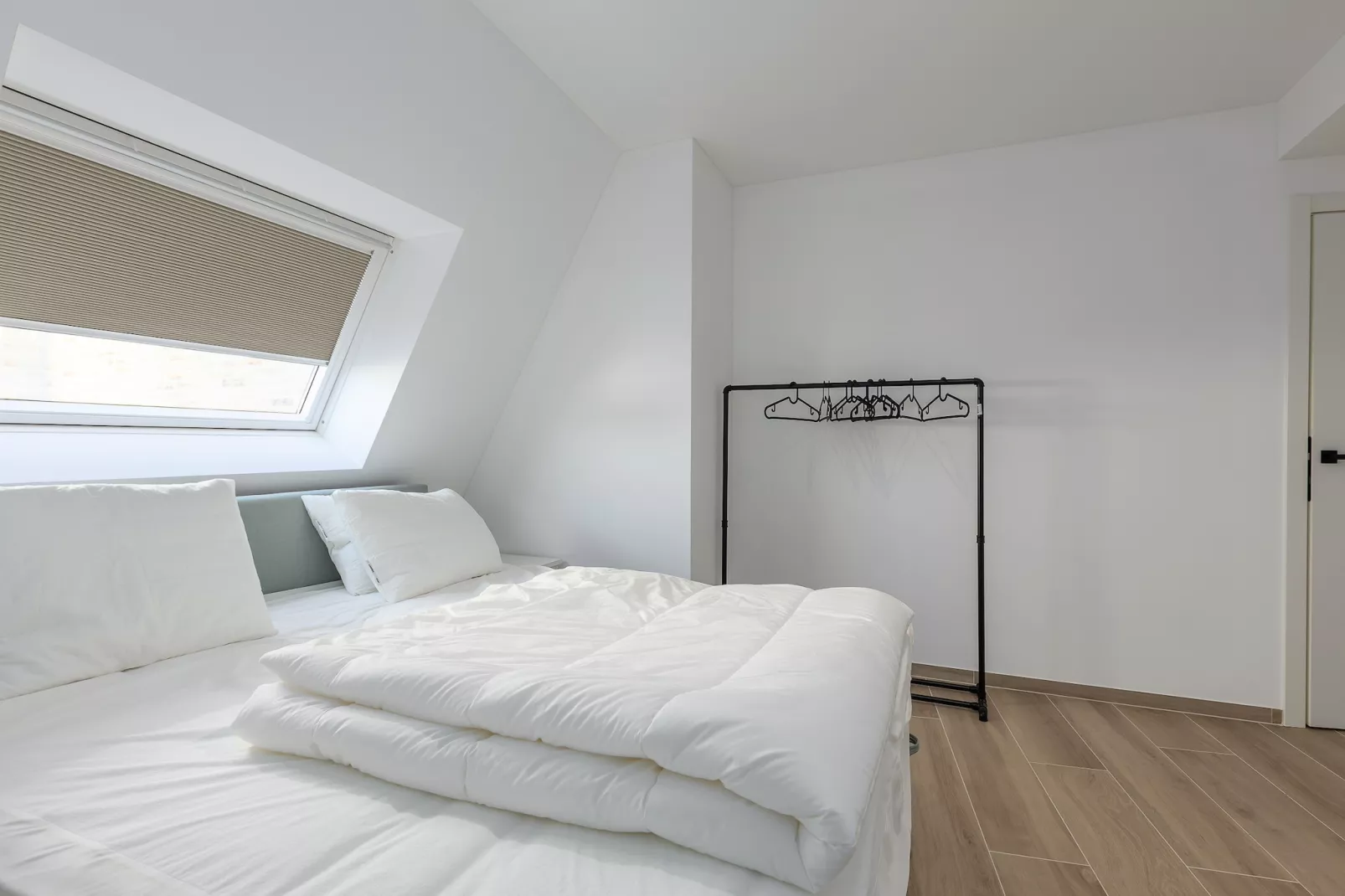 Green Lane The Sun  0401-Chambre