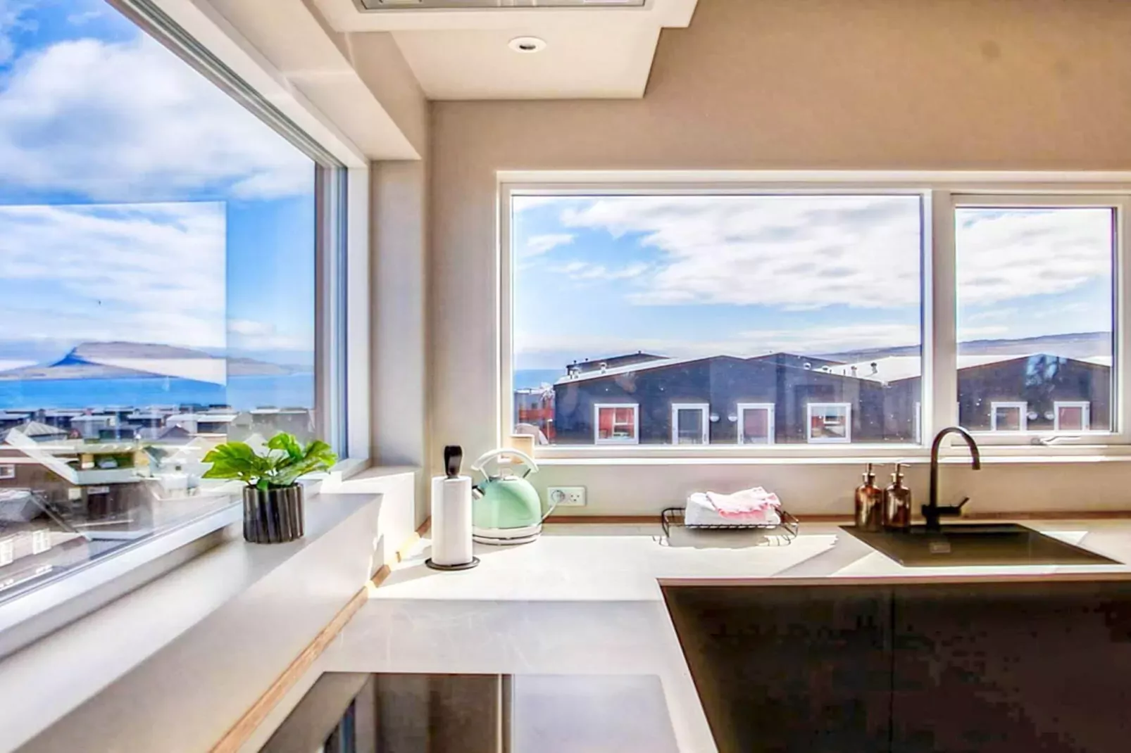 Luxury Townhouse with Views - By Traum Ferienwohnungen-Indoor
