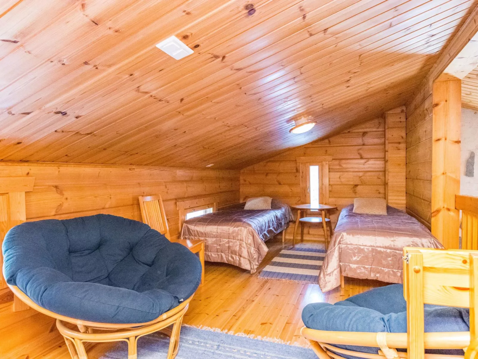 Vuosseli-kelkka 15b-Inside