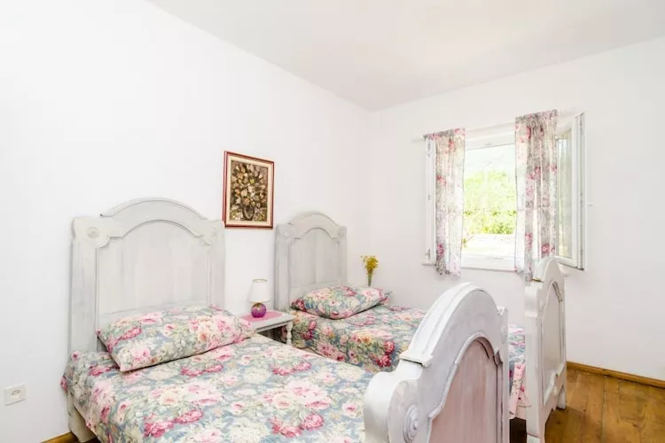 Holiday Home Field of Olives - Two Bedroom Holiday Home with Terrace-Schlafzimmer