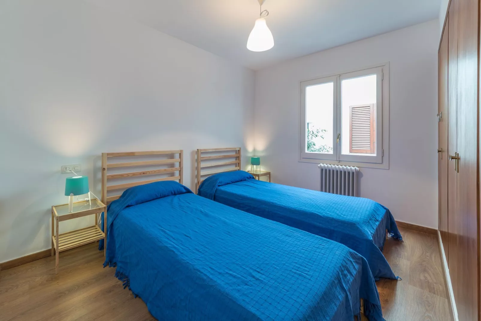 Gloria-Bedroom