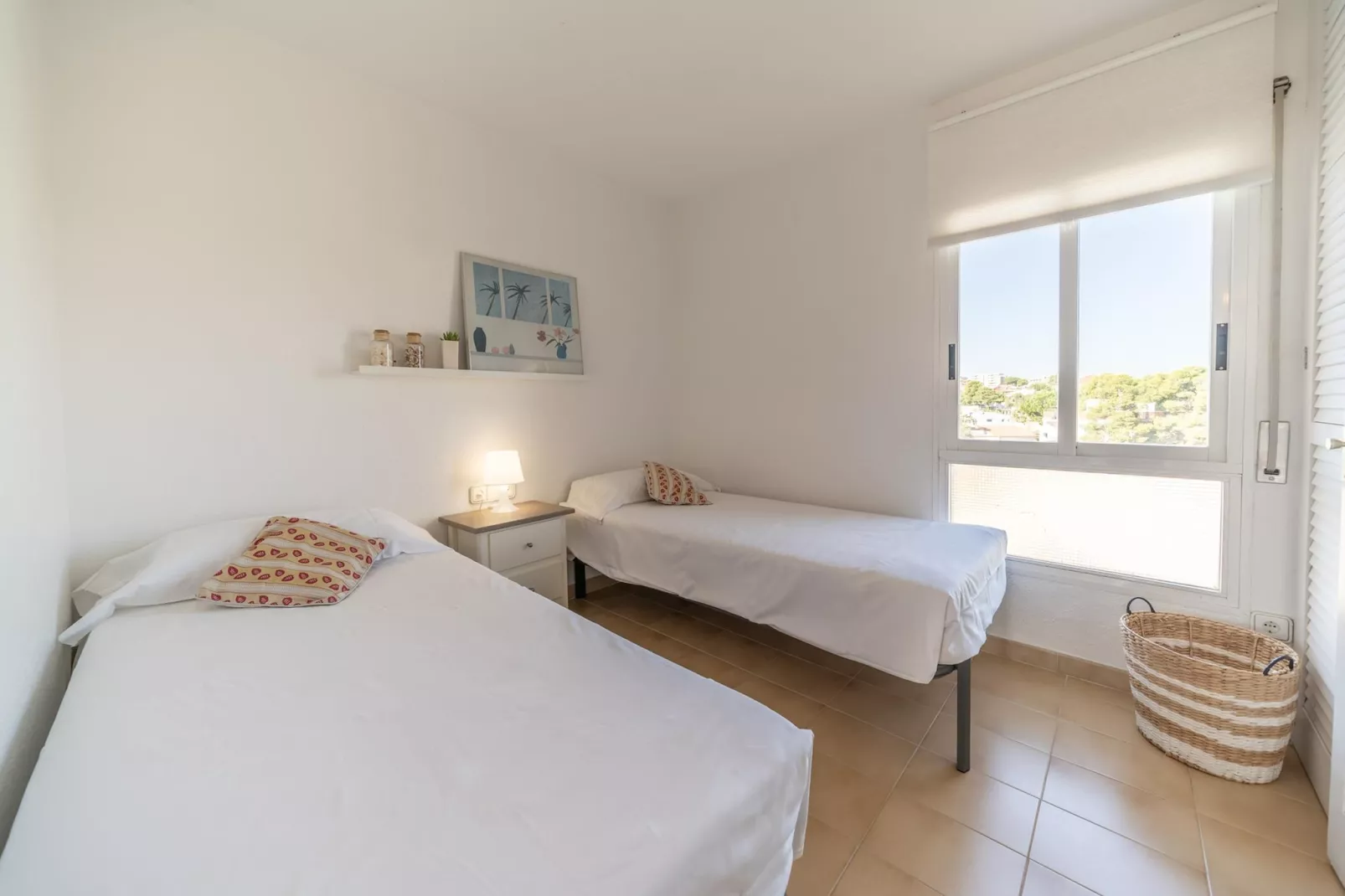 Georgina-Bedroom