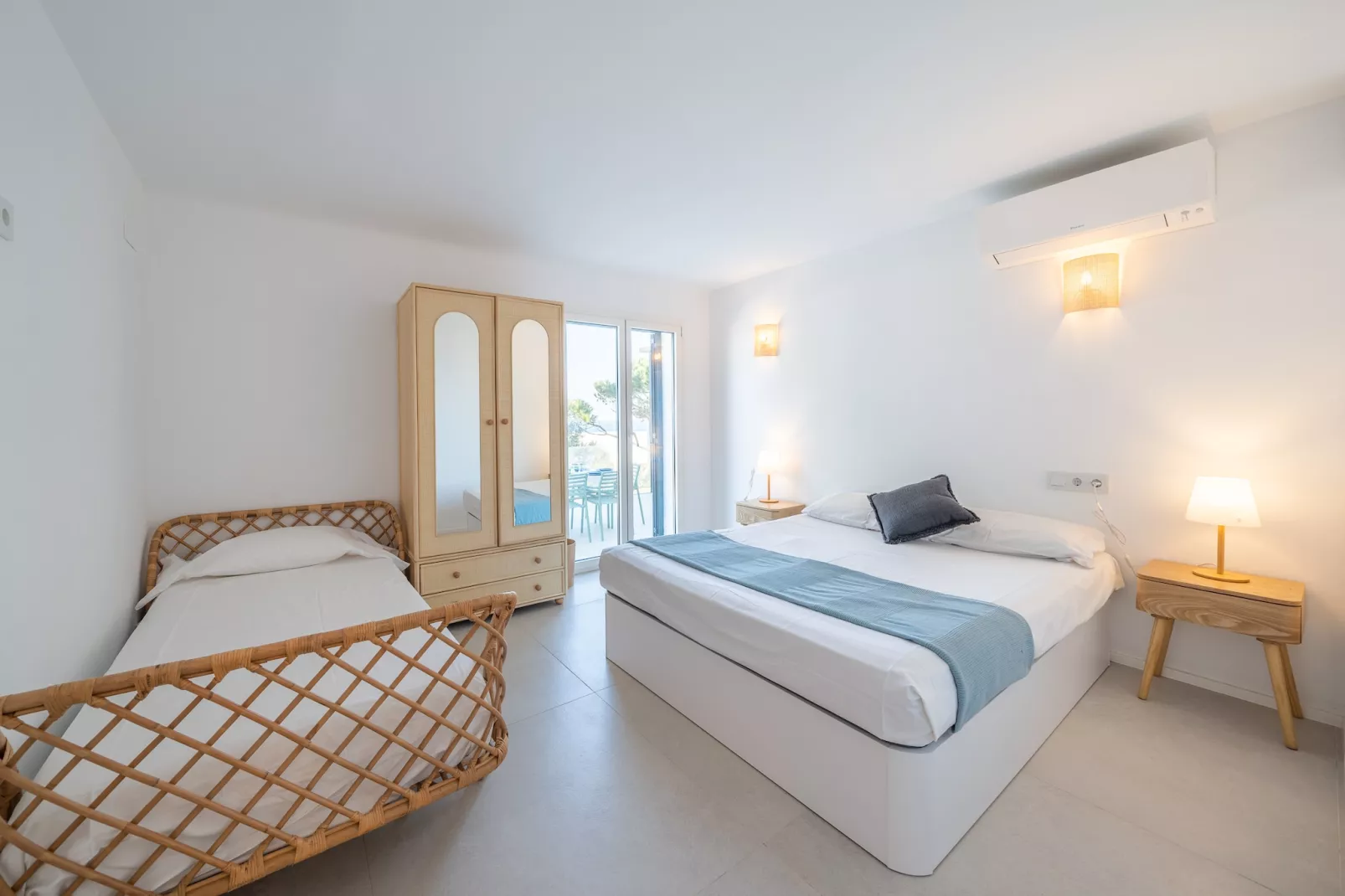 Vela-Bedroom