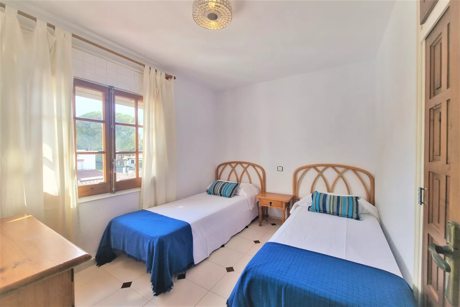 Betty-Bedroom