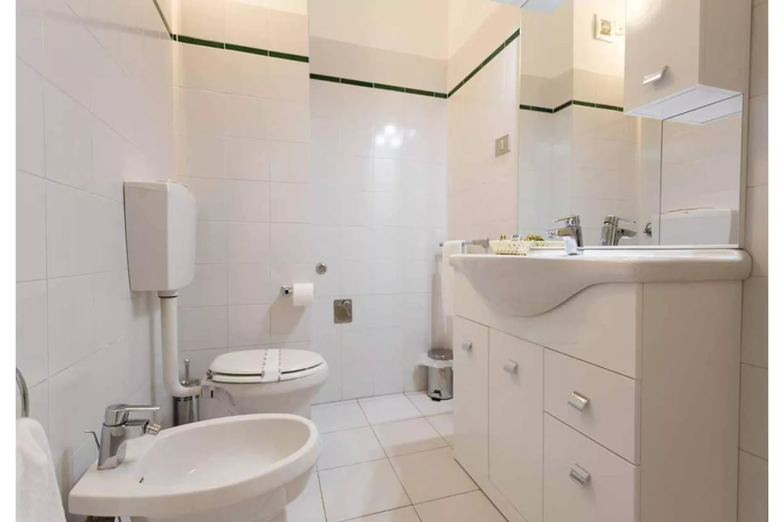 Residenza Alberghiera Italia in Luni - Trilocale R6/C6-Bathroom