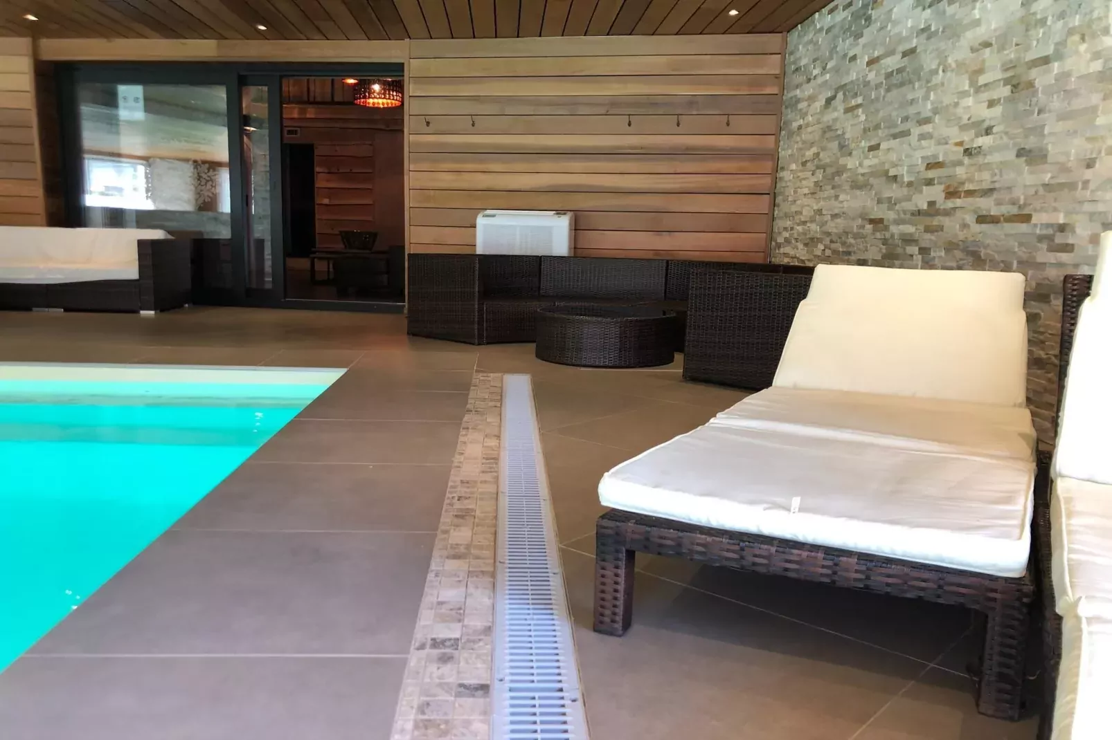 Marie France-Piscine