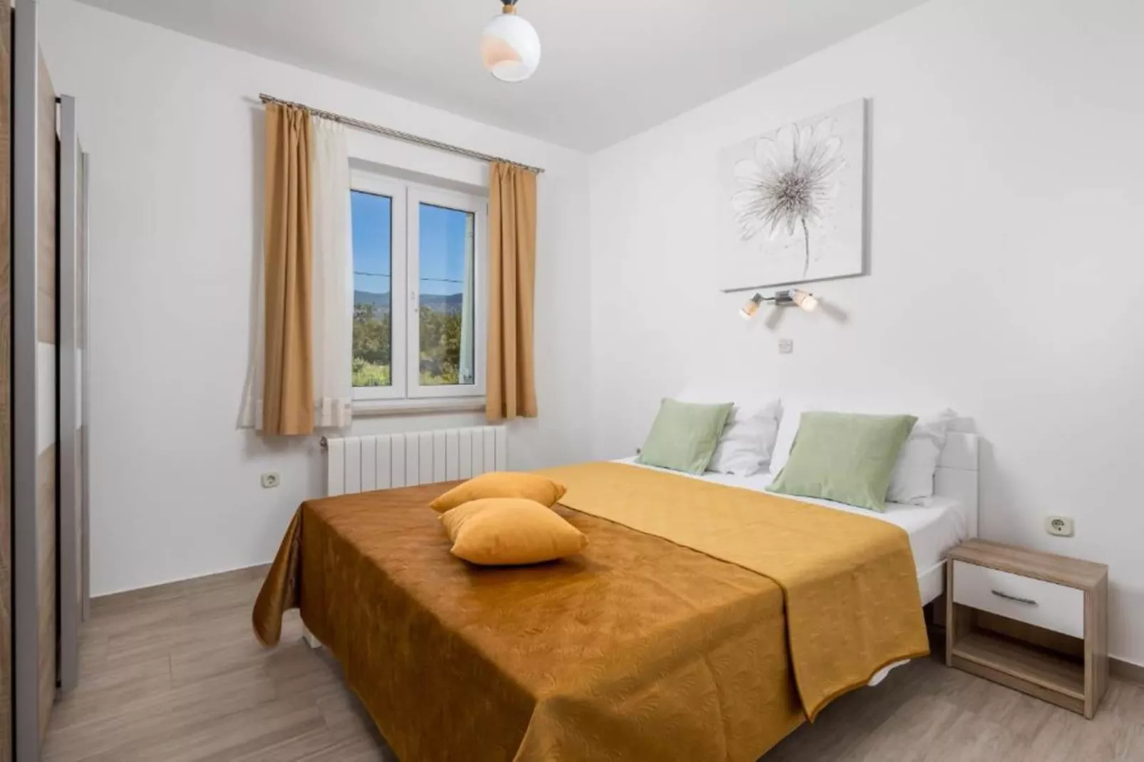 Apartment Slavica 3 - Yellow Sun-Bedroom