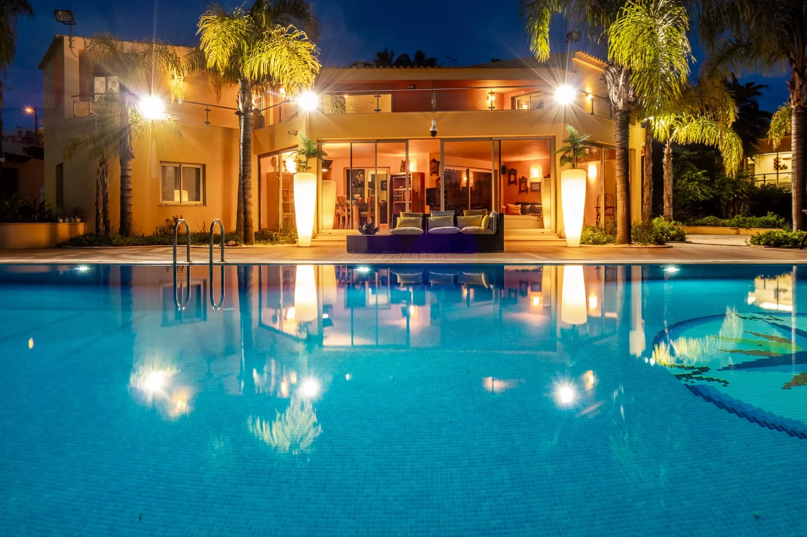 Villa Gamboa-Außenbereich Sommer