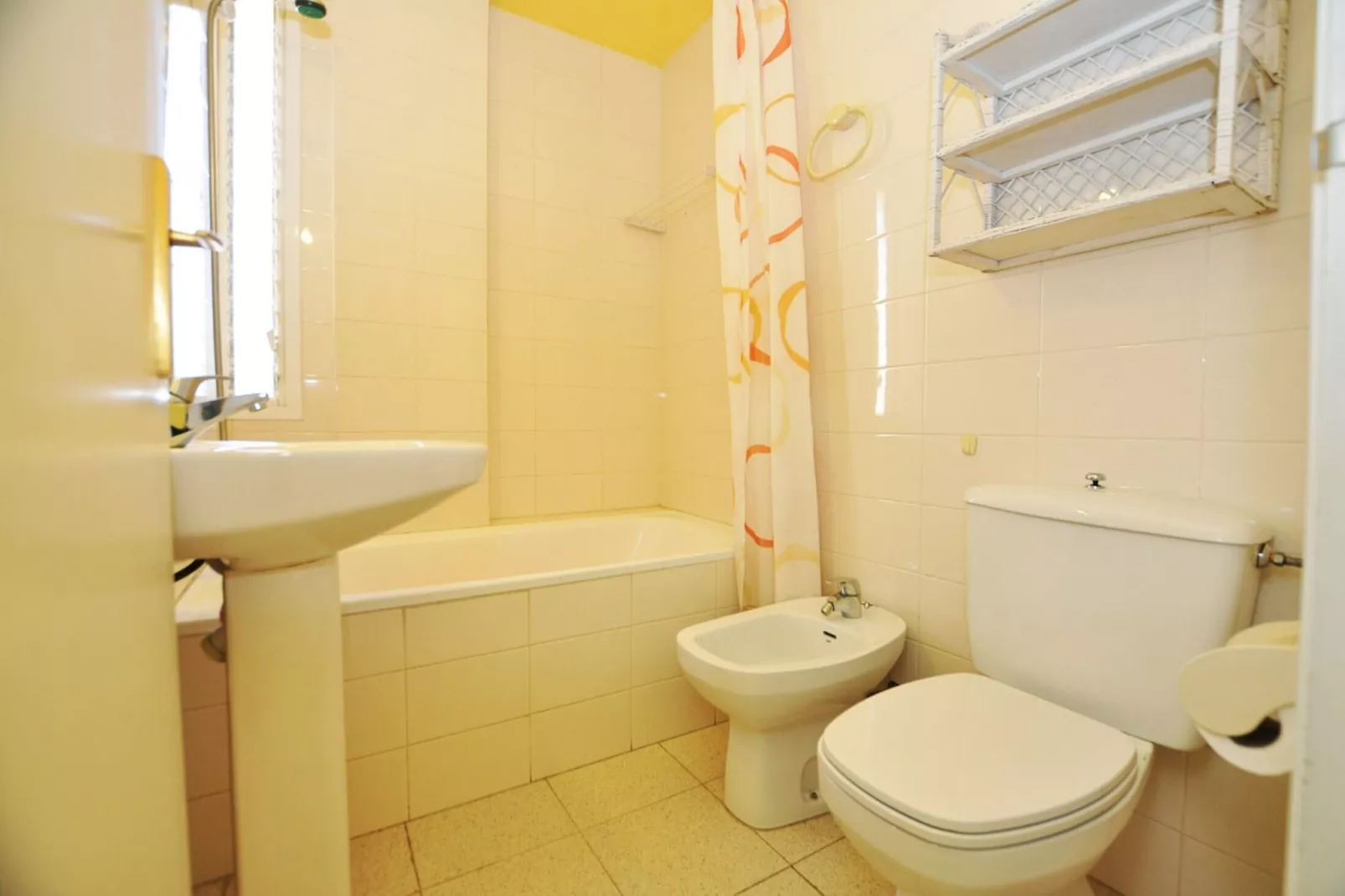 1049 MEDITERRANI vista Piscina-Badezimmer