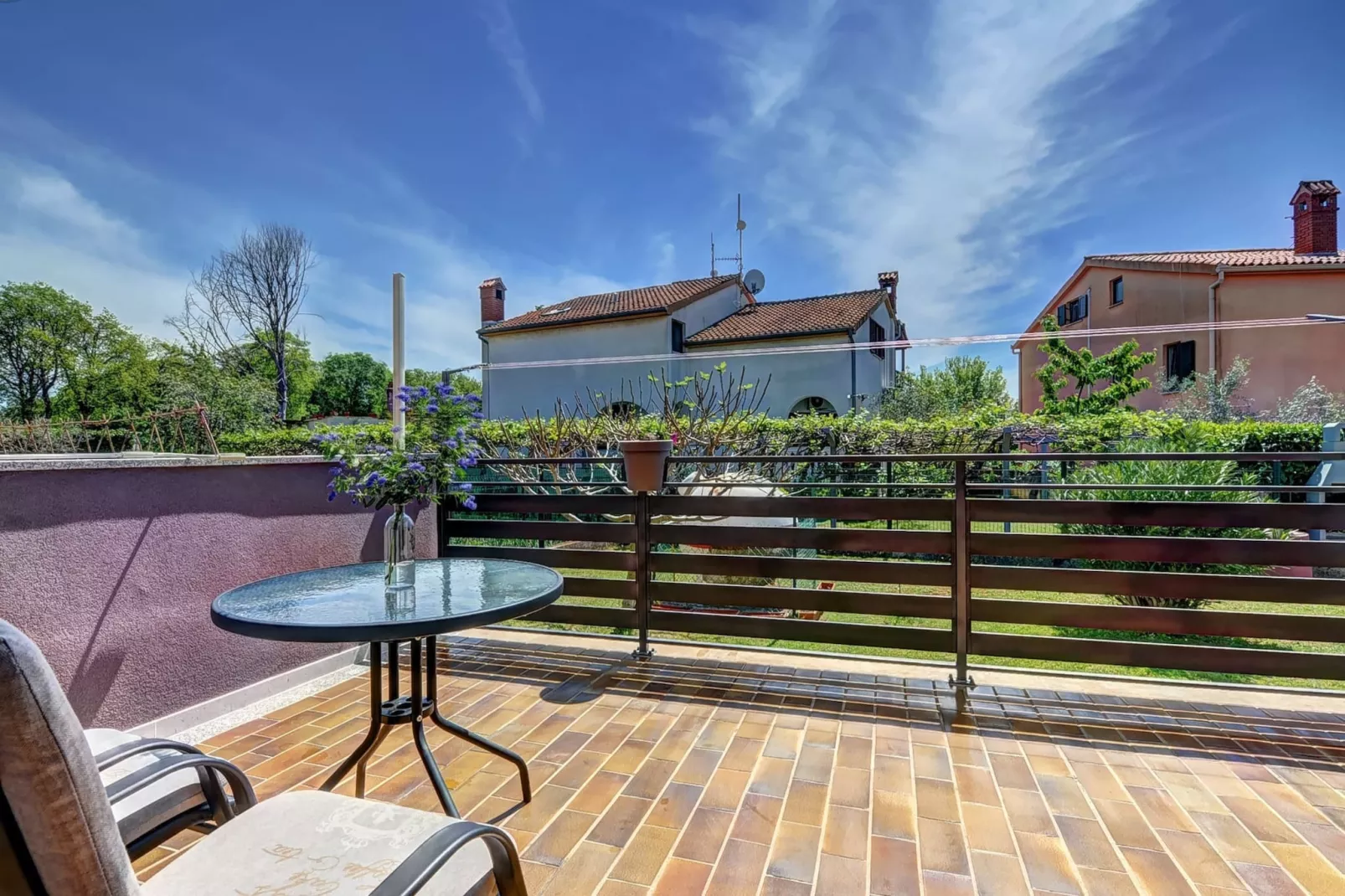 Kajfes A2 - Lovely Studio Apartment with Terrace-Terrace