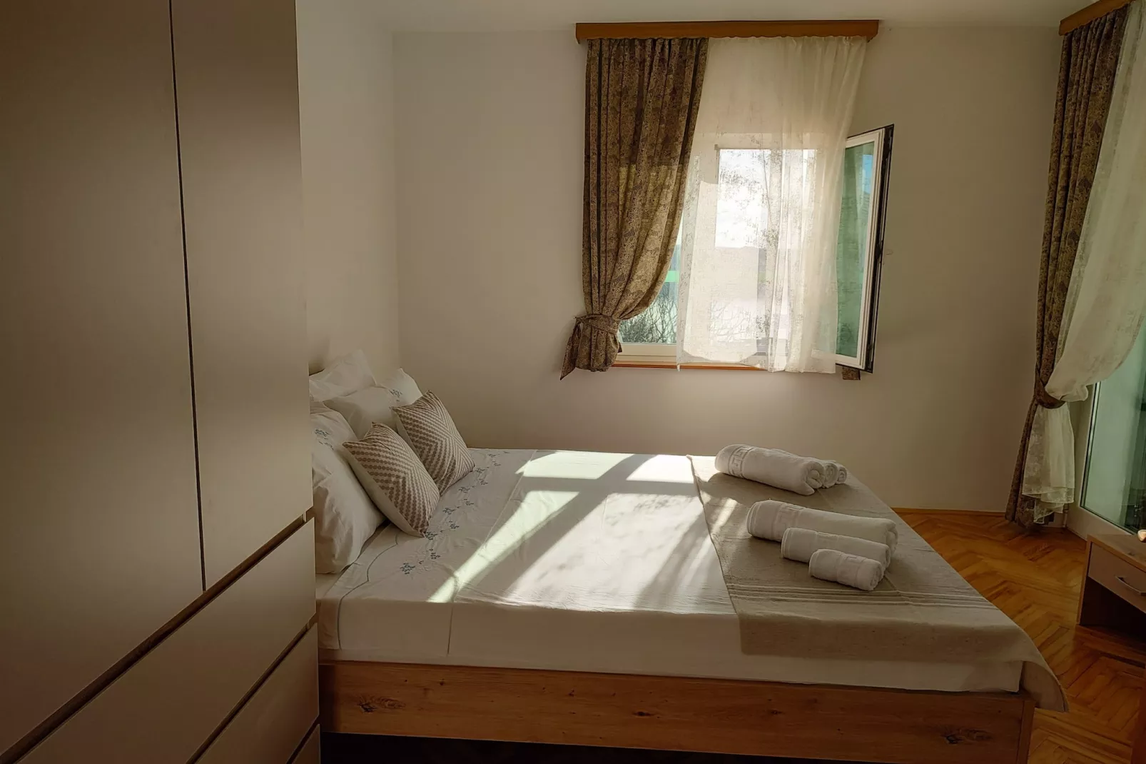 Apartment Lemi - three bedroom apartment-Bedroom
