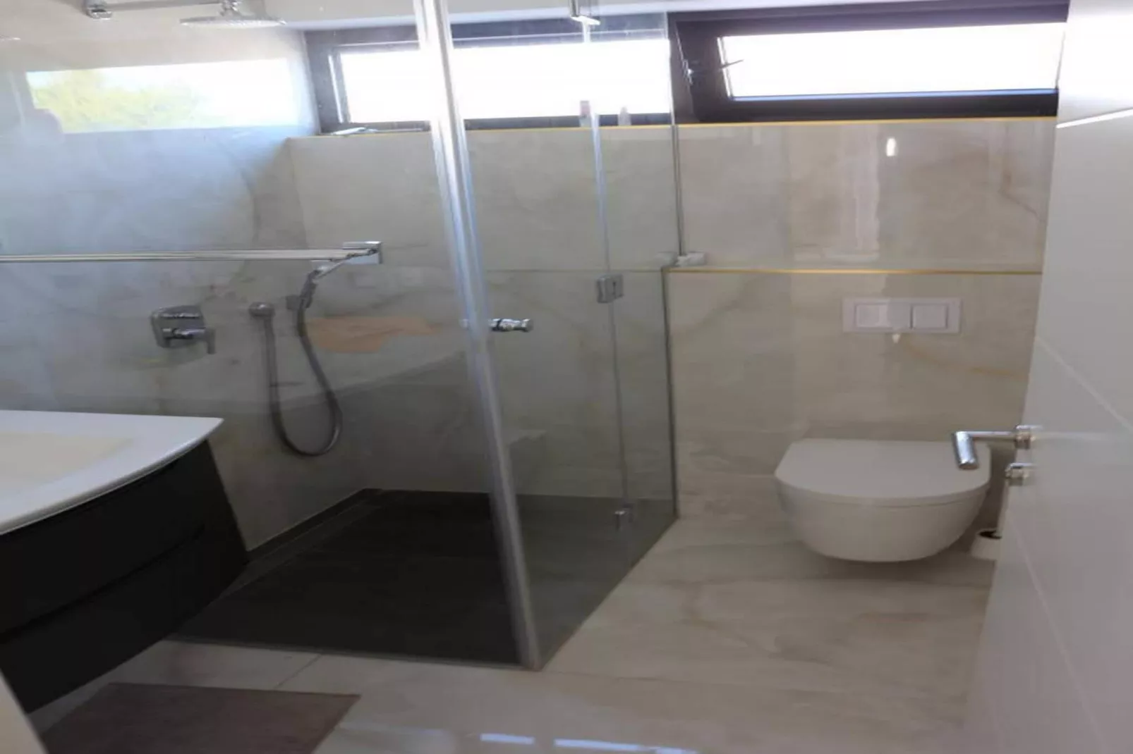 Apartments Marvi - one bedroom apartment (Right)-Badezimmer