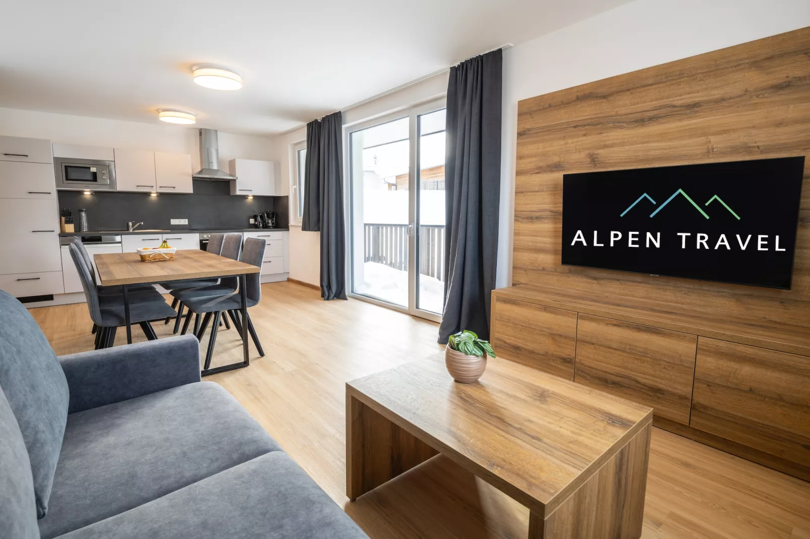 Superior Two-bedroom Apartment – KA2S-Wohnzimmer