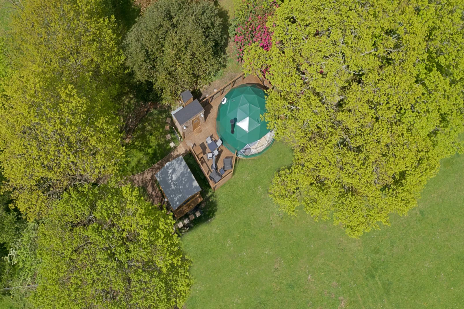 Knole Luxury Dome-Outdoor