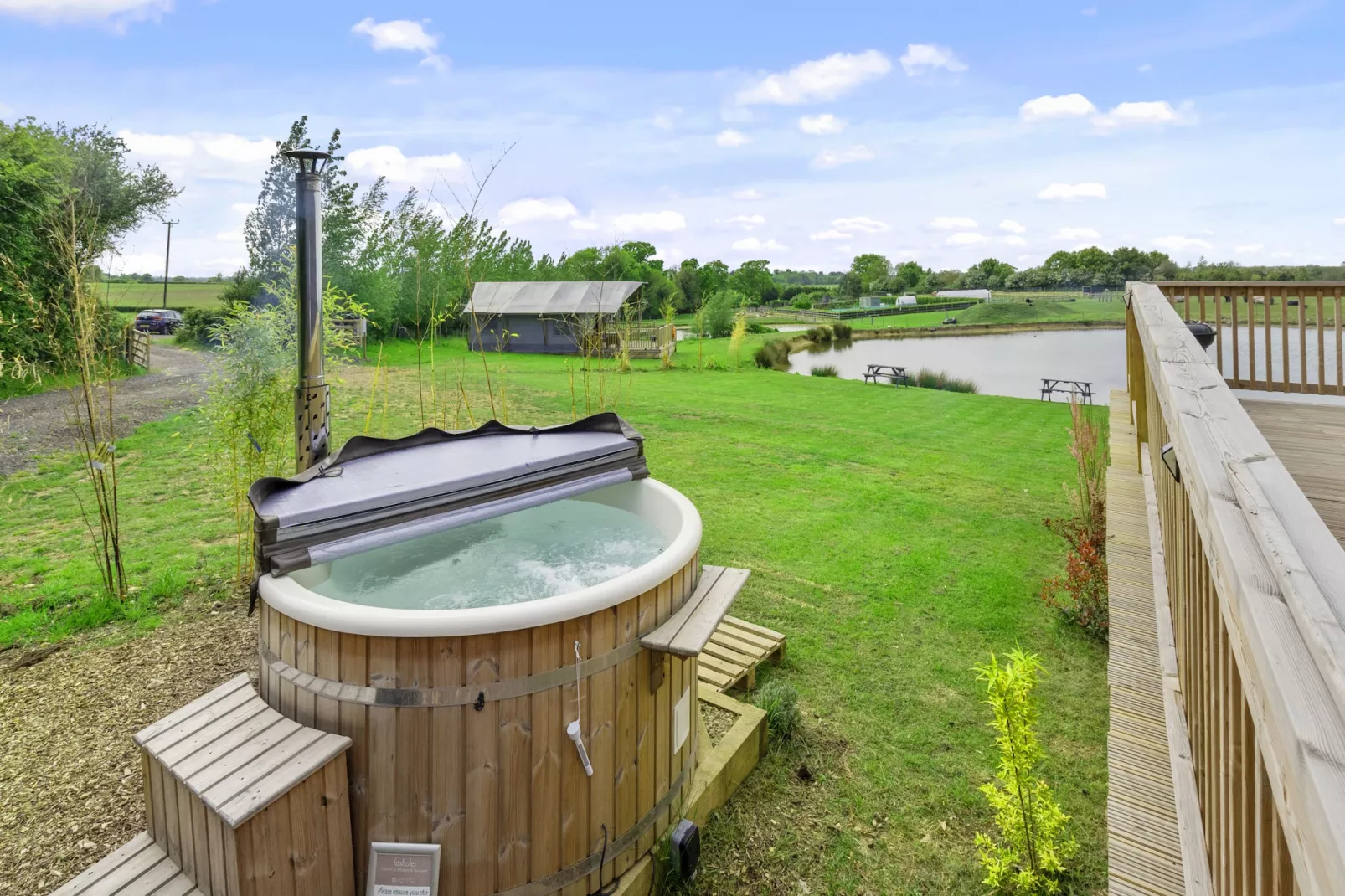 The Highland Camping Pod-Outdoor