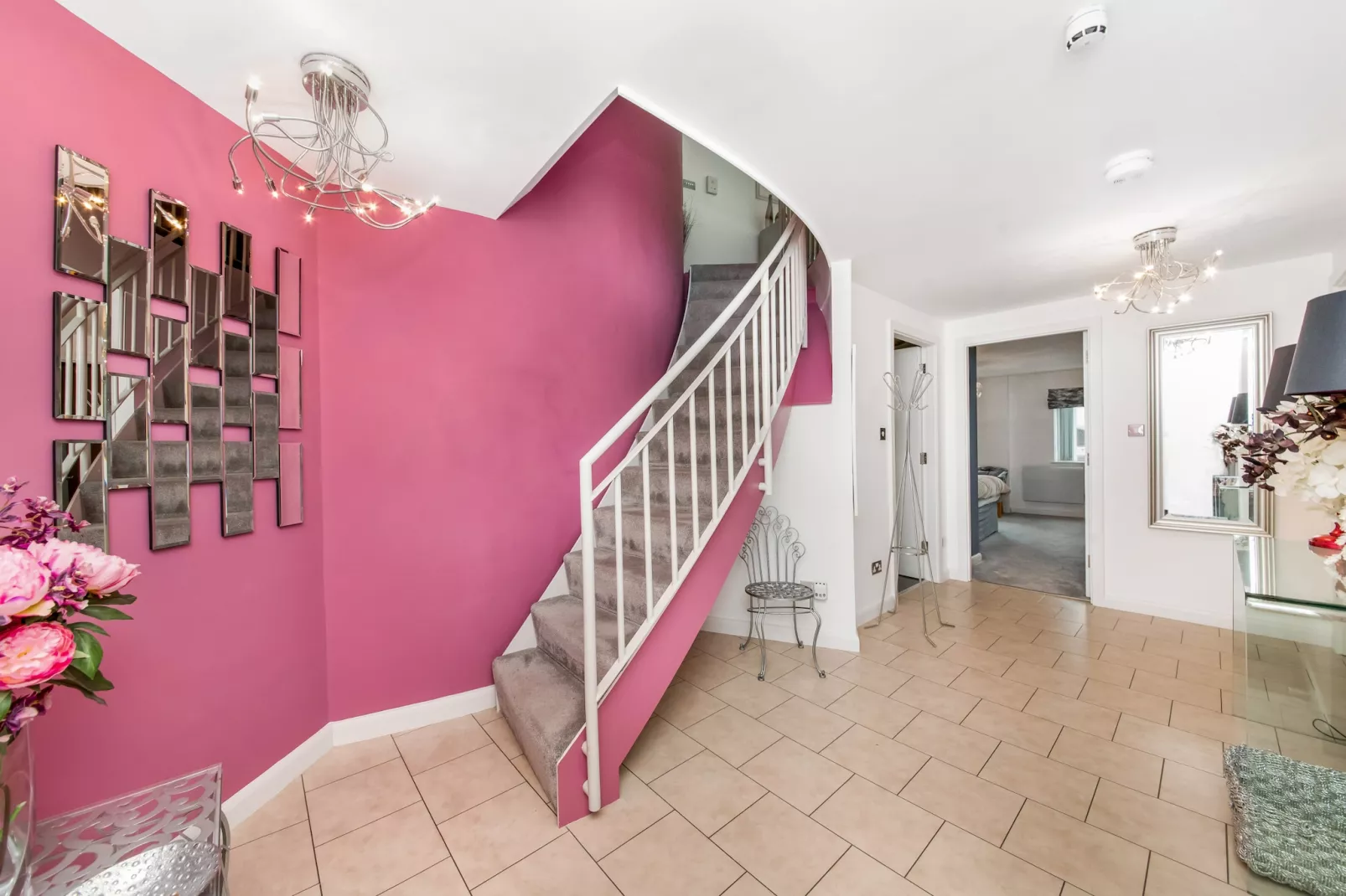 The Penthouse at 611 Westgate-Landing