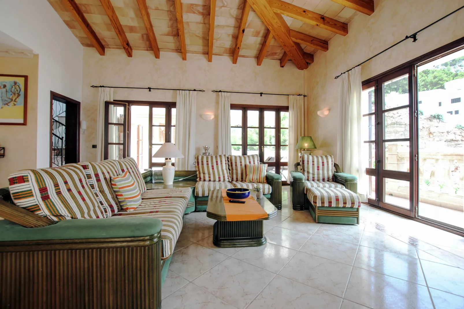 Wundeschönes & Nachhaltiges Casa Cap Vermell-Wohnzimmer