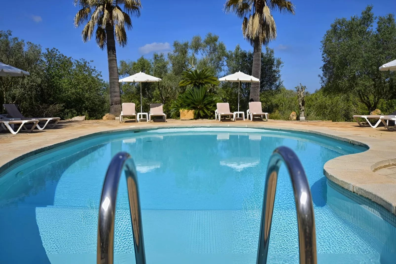 Son Granada-Pool