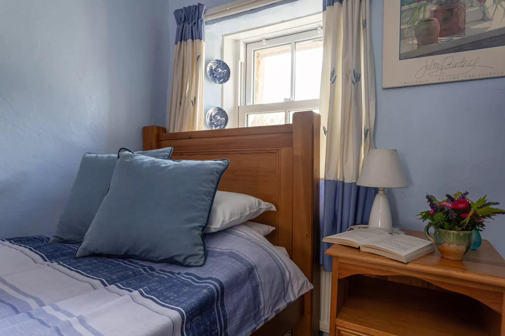 Garden Cottage-Bedroom