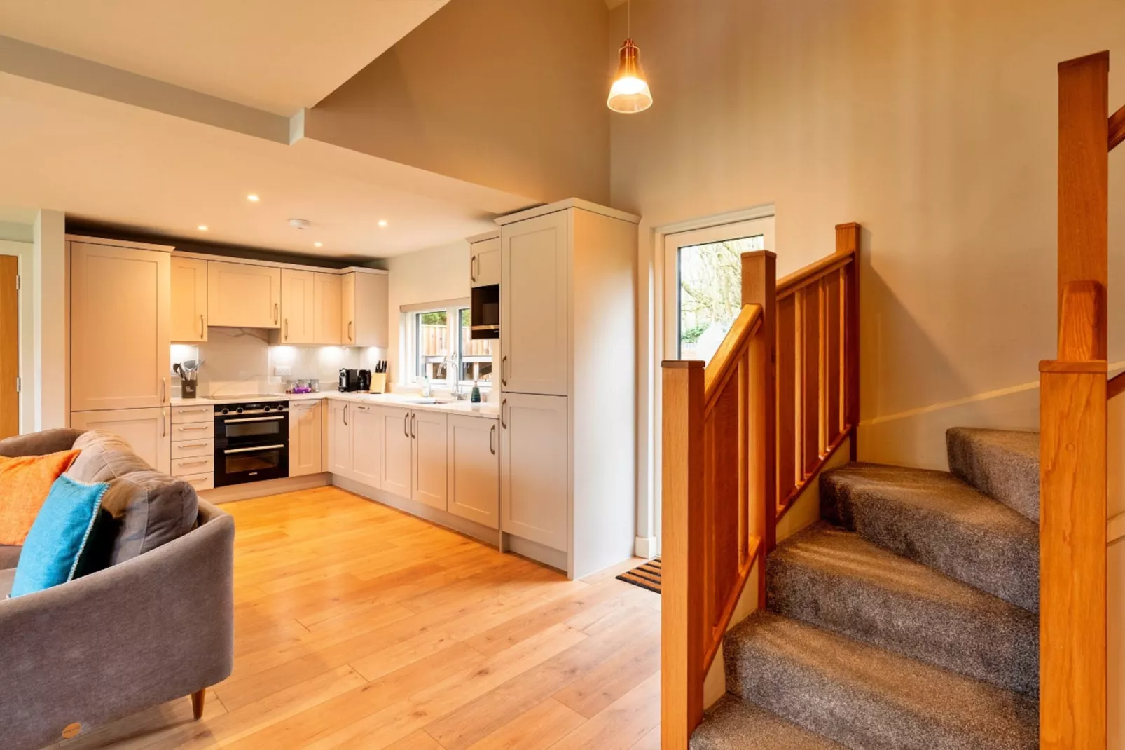 Oak Cottage-Landing
