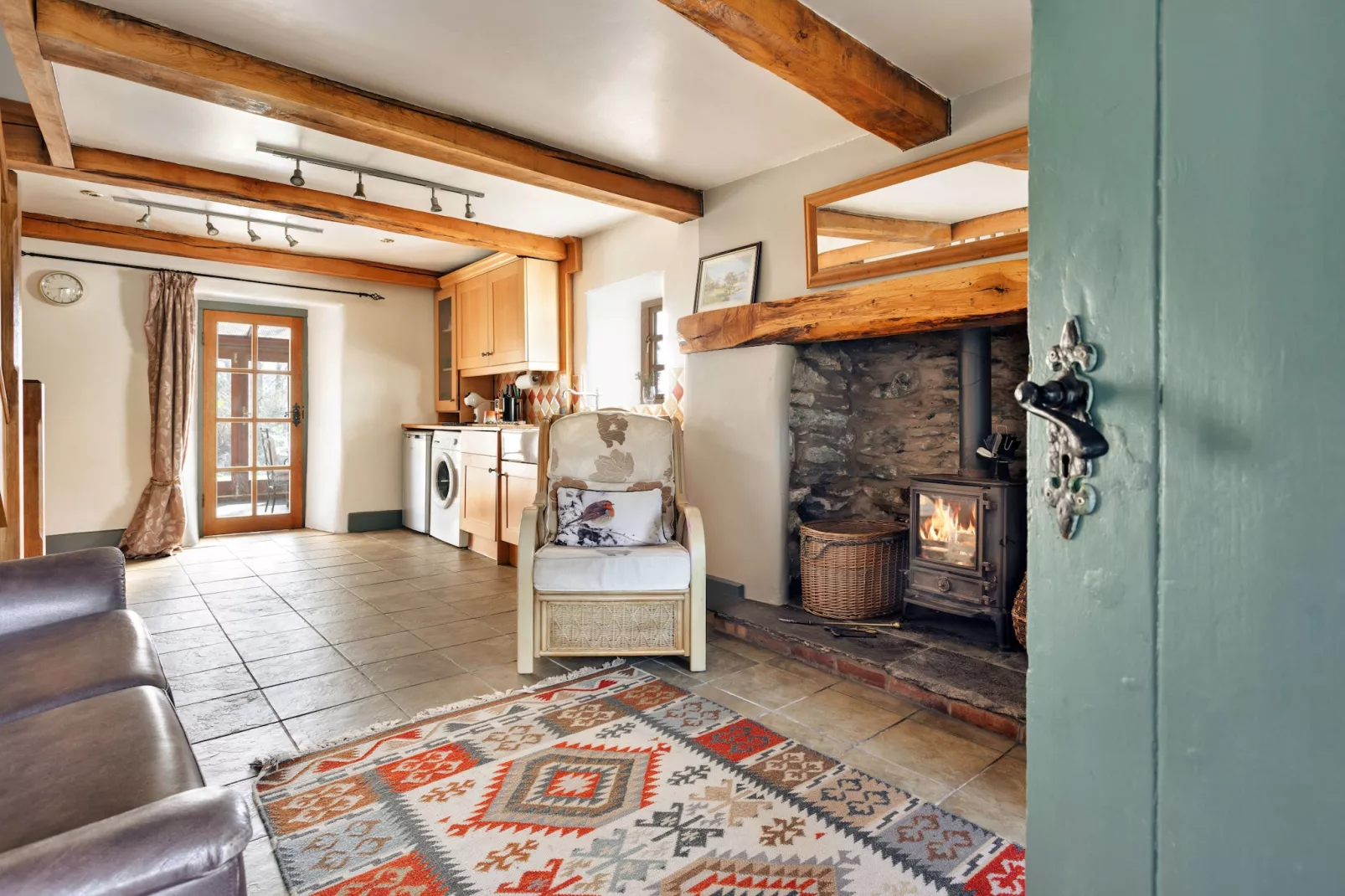 St Francis Cottage-Salon