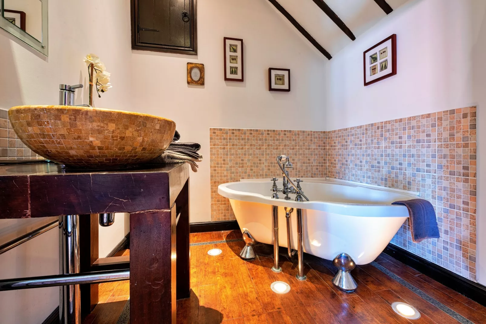 The Hayloft at Greystones-Bathroom