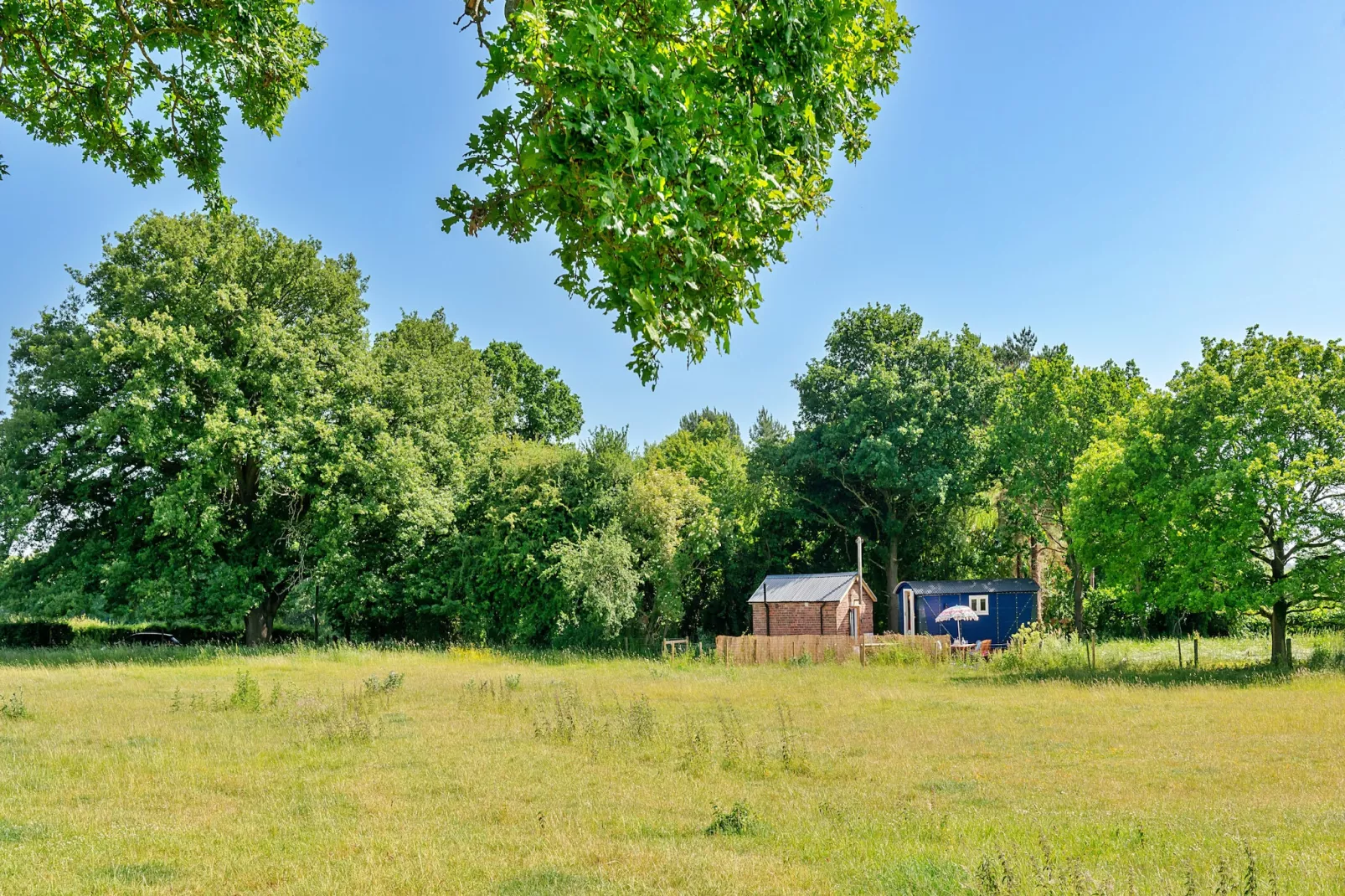 Shrawardine Train Carriage-Outdoor