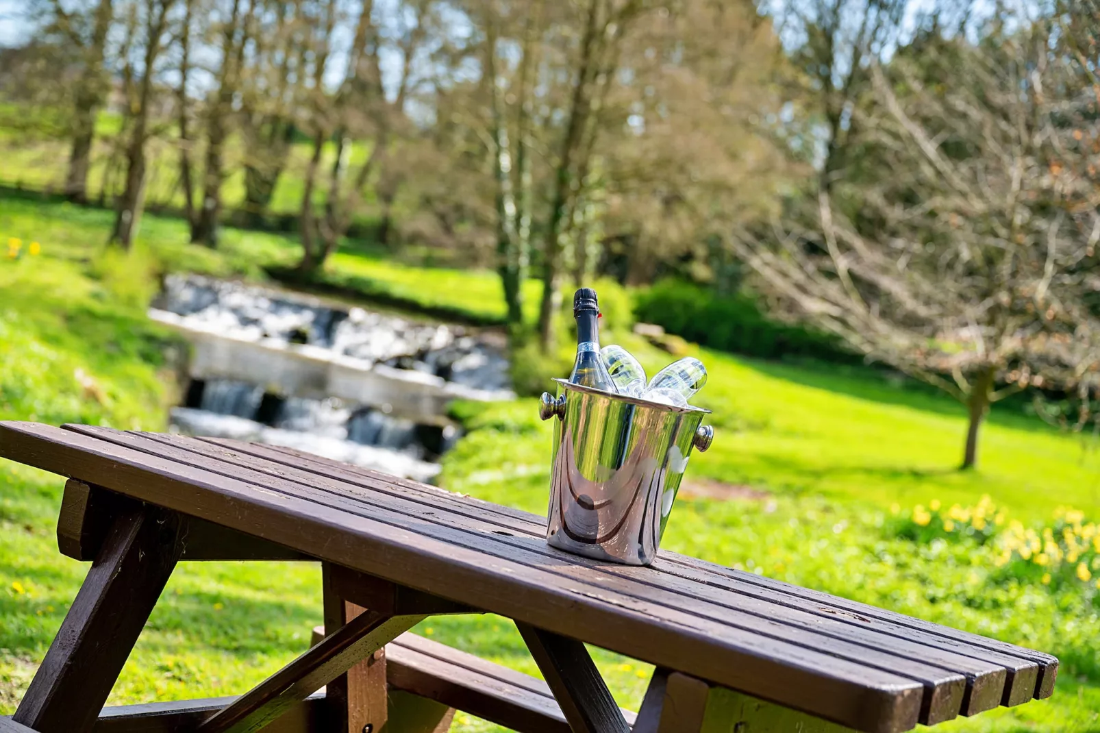 Mowbray Hall Apt-Outdoor