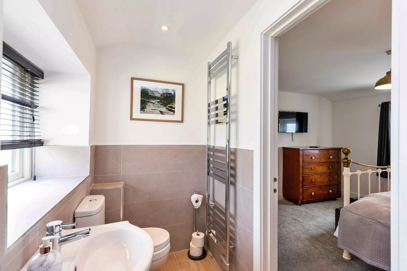 The Warren-Bathroom